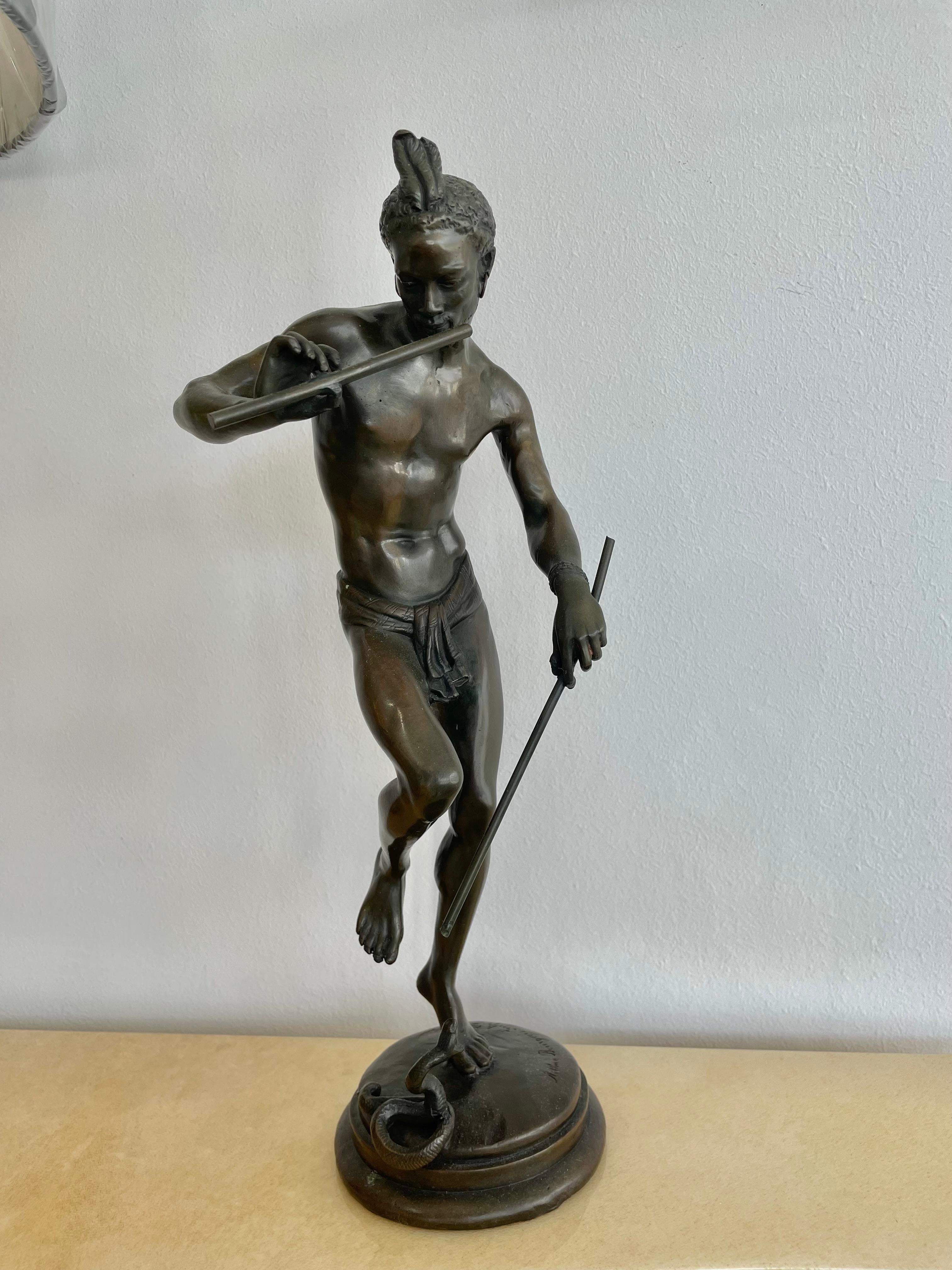 Grand Tour Sculpture en bronze « Le charmeur de serpent » de Charles Arthur Bourgeois en vente
