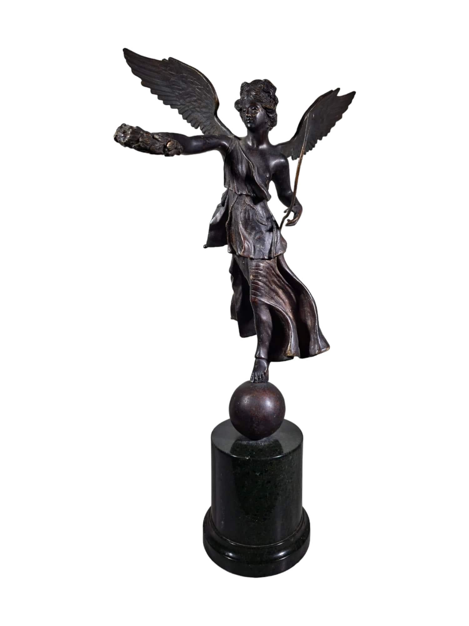 Bronze Sculpture - Winged Victory of the Grand Tour Era For Sale 11