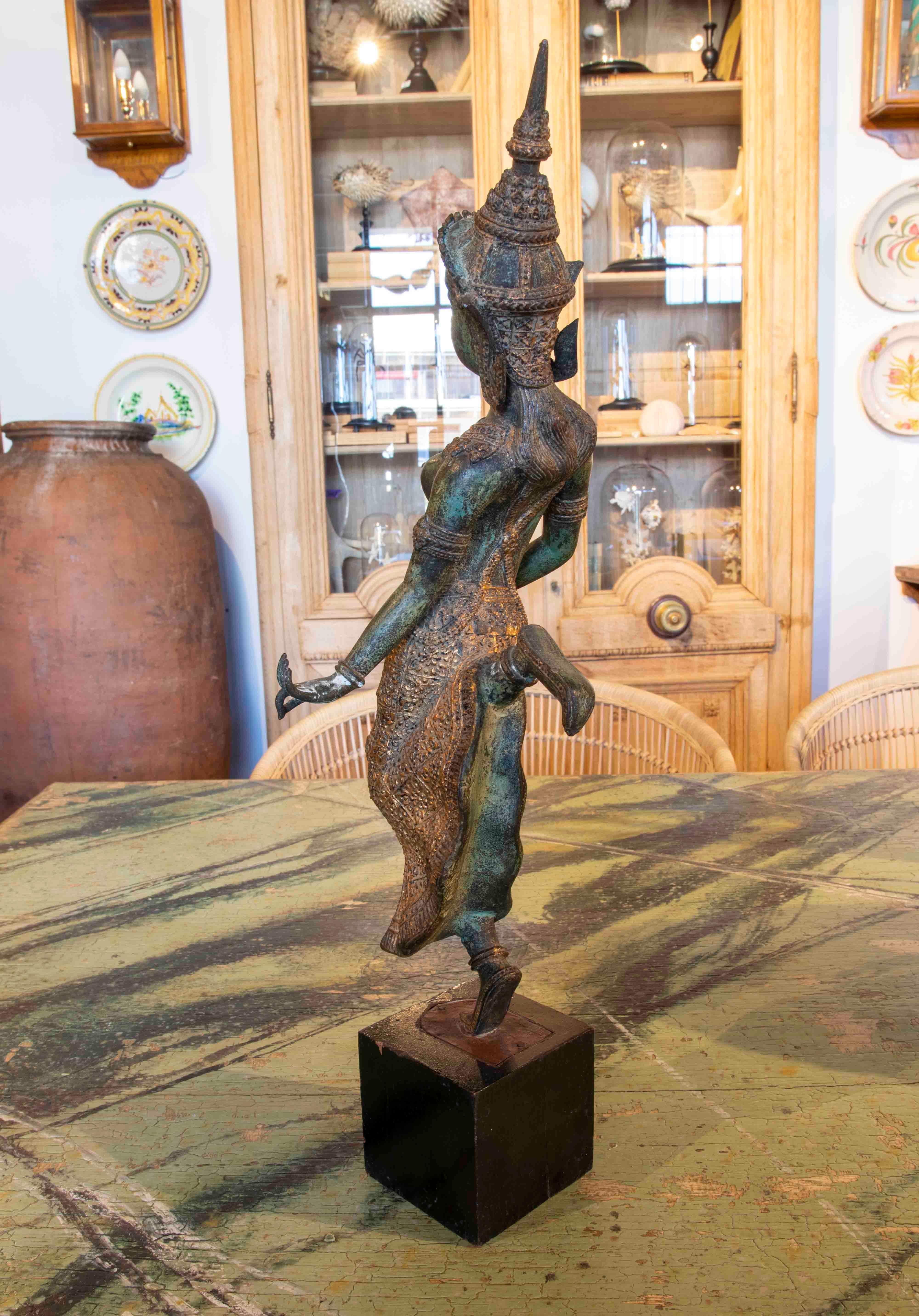 Bronze Sculpture with a Wooden Pedestal of a Dancing Thai Woman For Sale 3