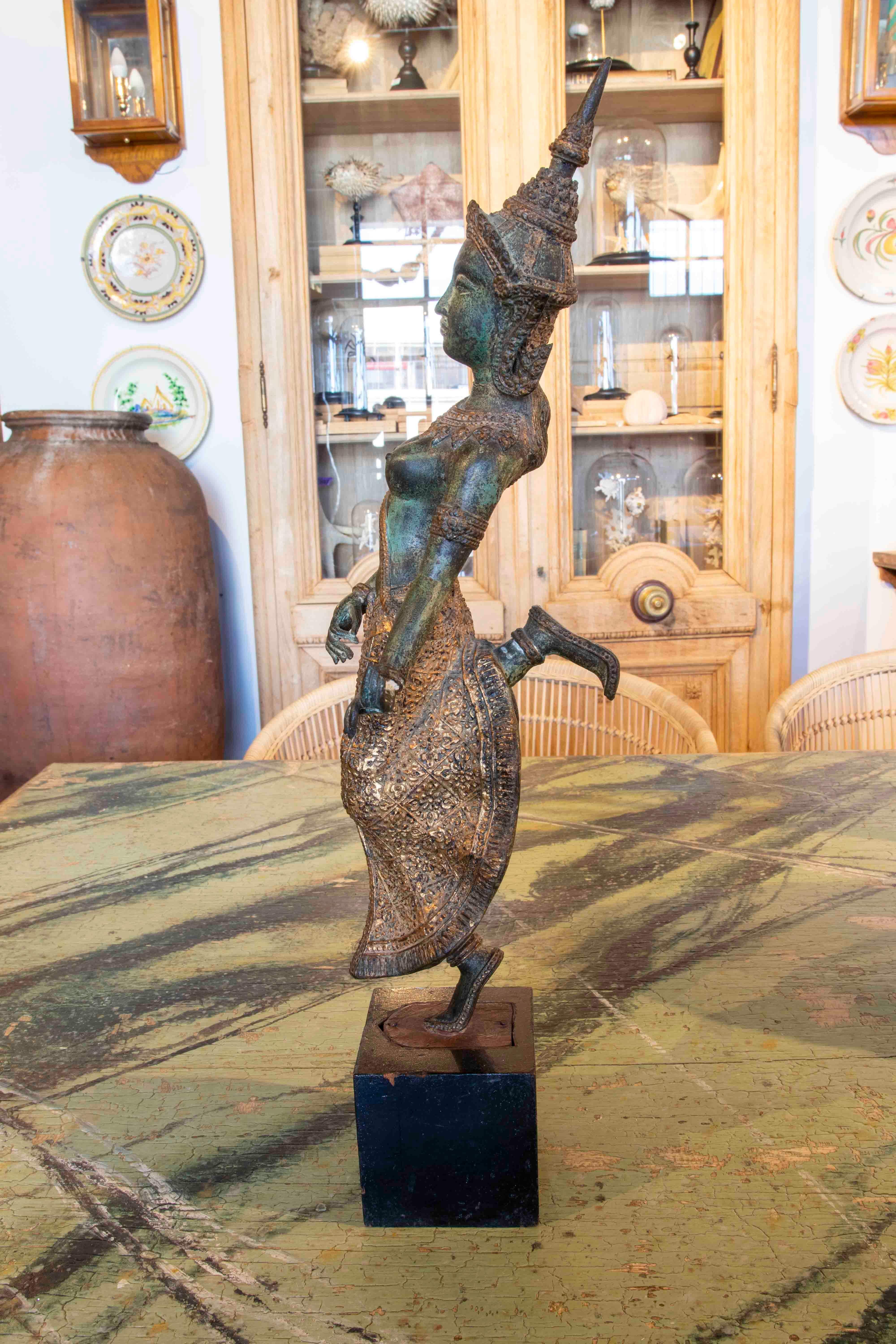 Bronze Sculpture with a Wooden Pedestal of a Dancing Thai Woman For Sale 4