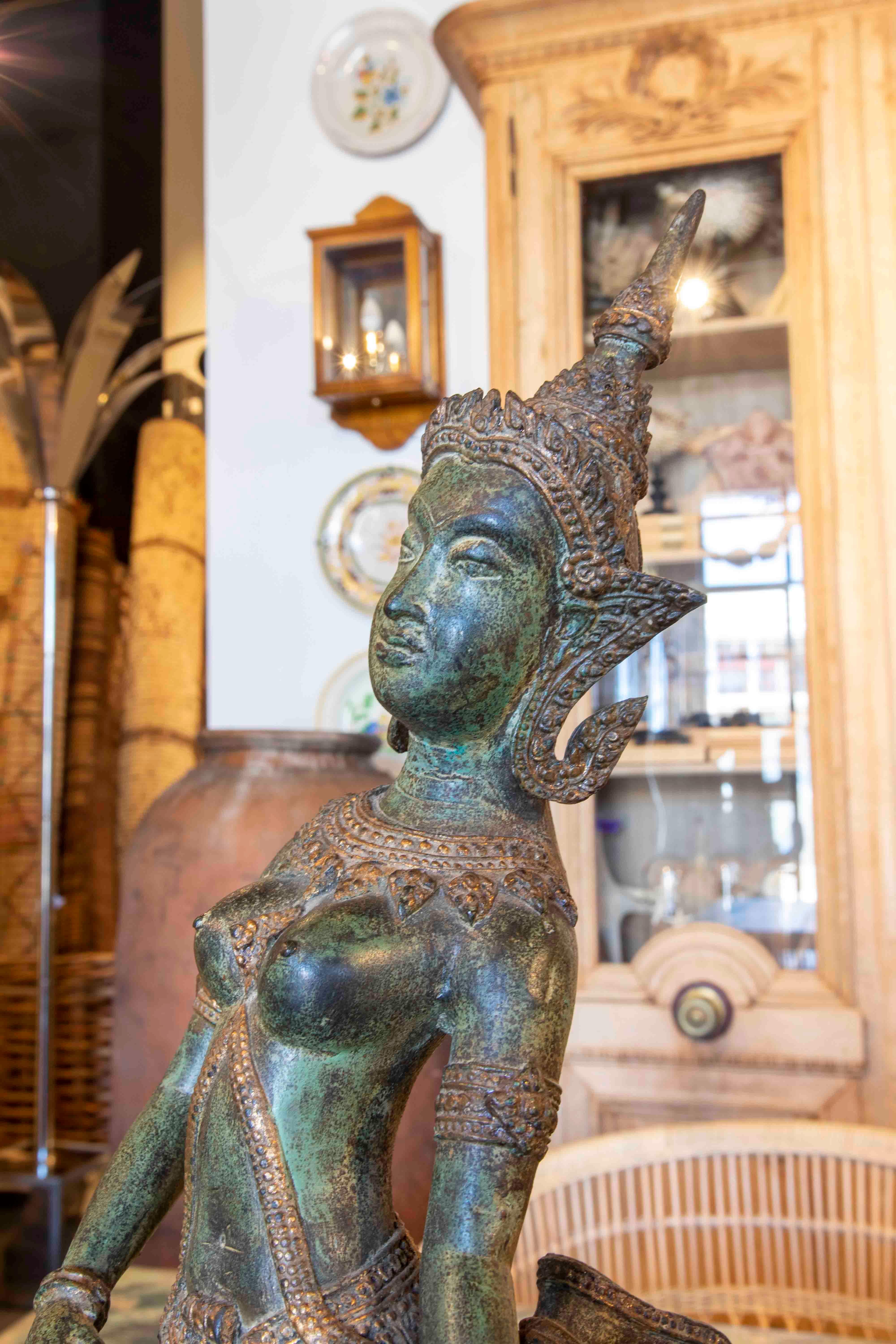 Bronze Sculpture with a Wooden Pedestal of a Dancing Thai Woman For Sale 5