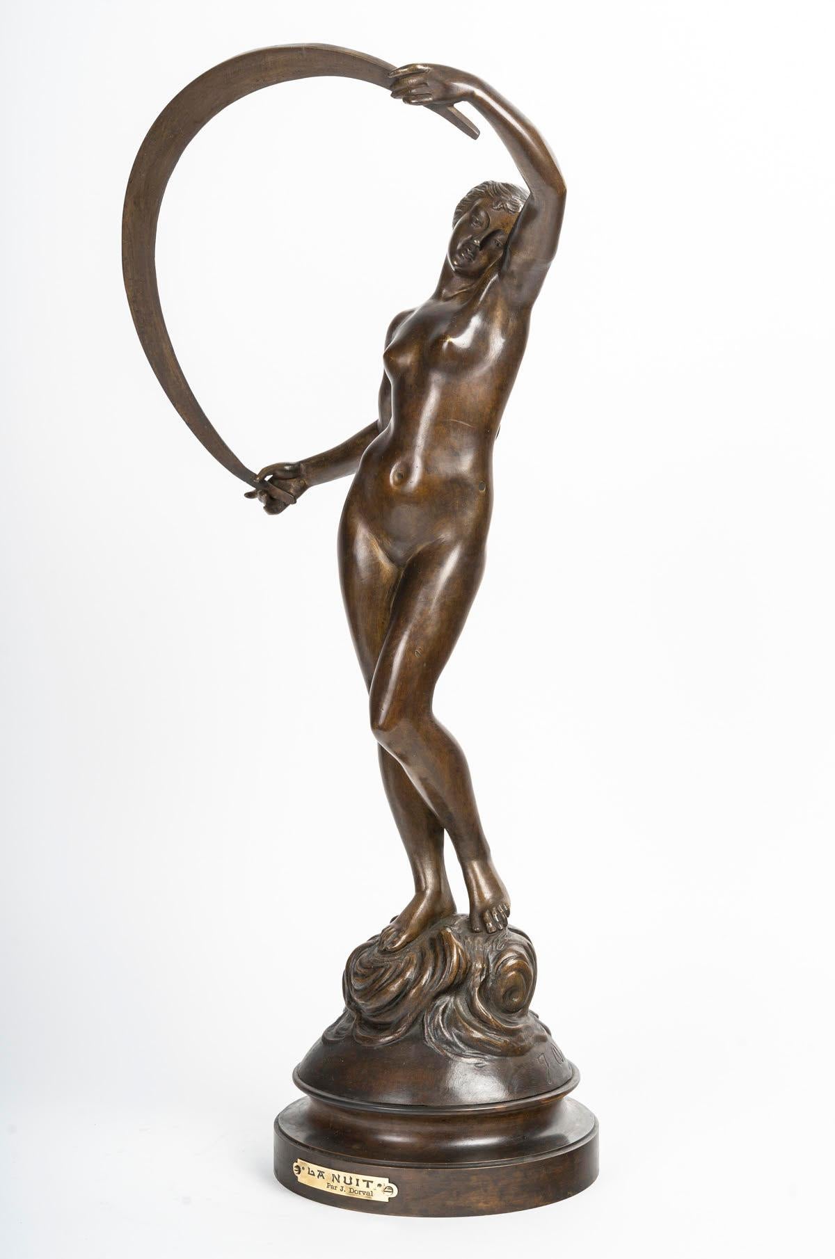 Francese Scultura in bronzo con patina marrone, firmata Dorval, la Notte, XIX secolo. in vendita