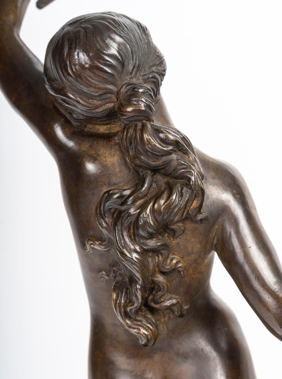 Scultura in bronzo con patina marrone, firmata Dorval, la Notte, XIX secolo. in vendita 1