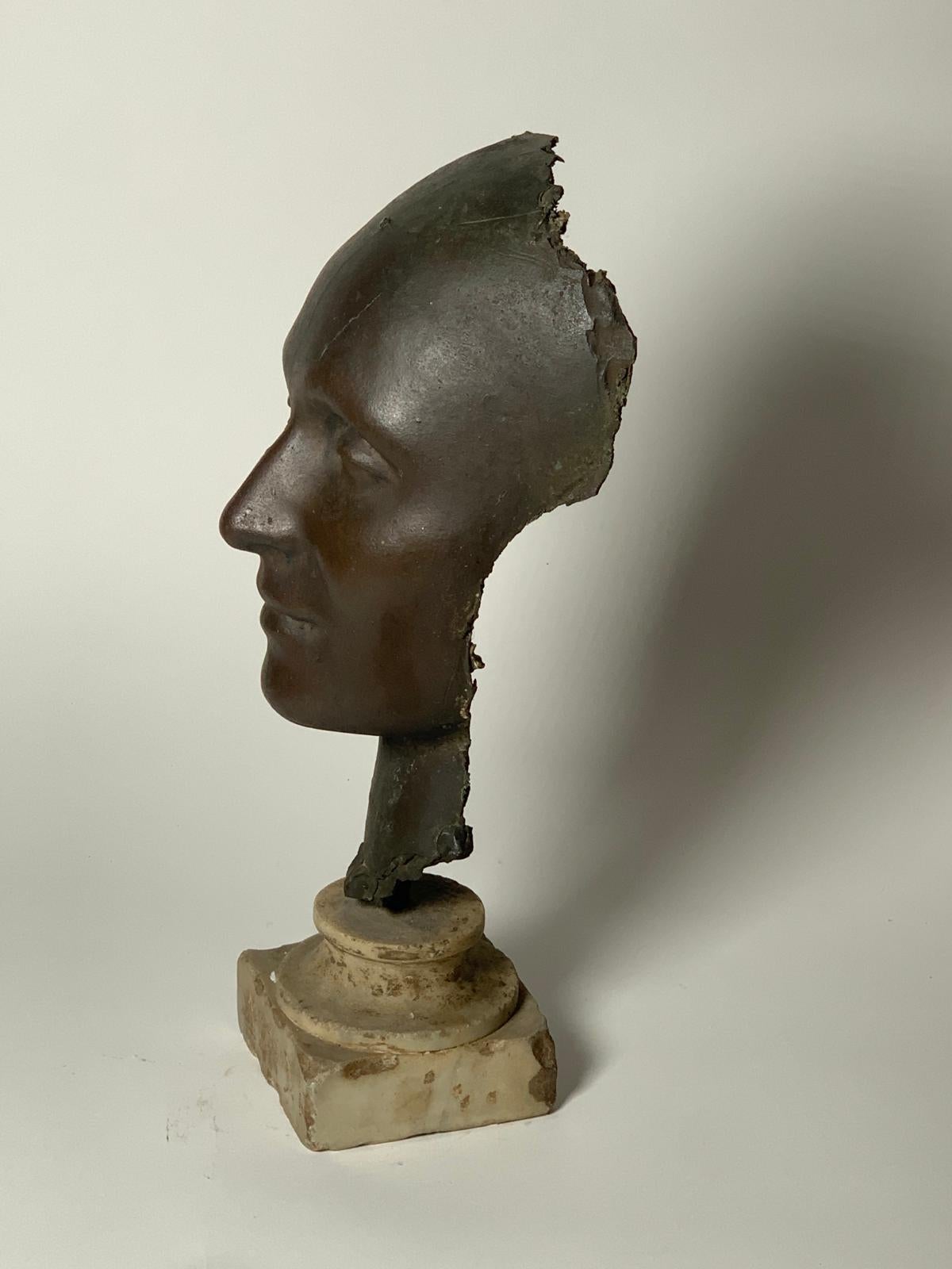Sculpture du visage de femme par Umberto Mastroianni en vente 5
