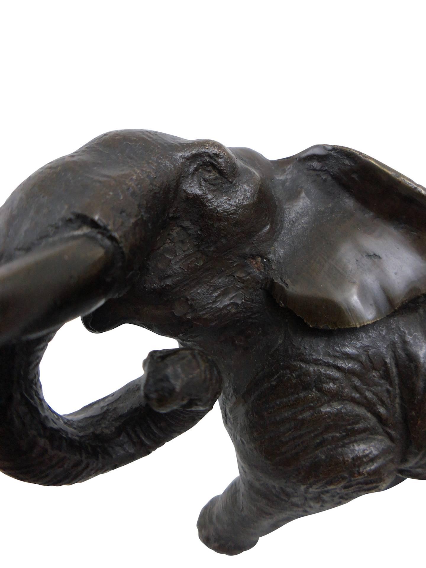 Bronzeskulptur eines Elefanten, Asien, um 1900 1