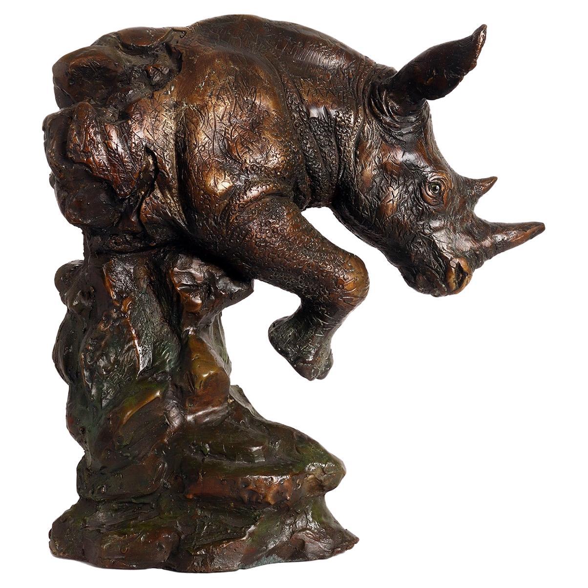 Bronze sculture depicting a rhinoceros, France 1870 ca.   For Sale