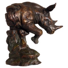 Antique Bronze sculture depicting a rhinoceros, France 1870 ca.  