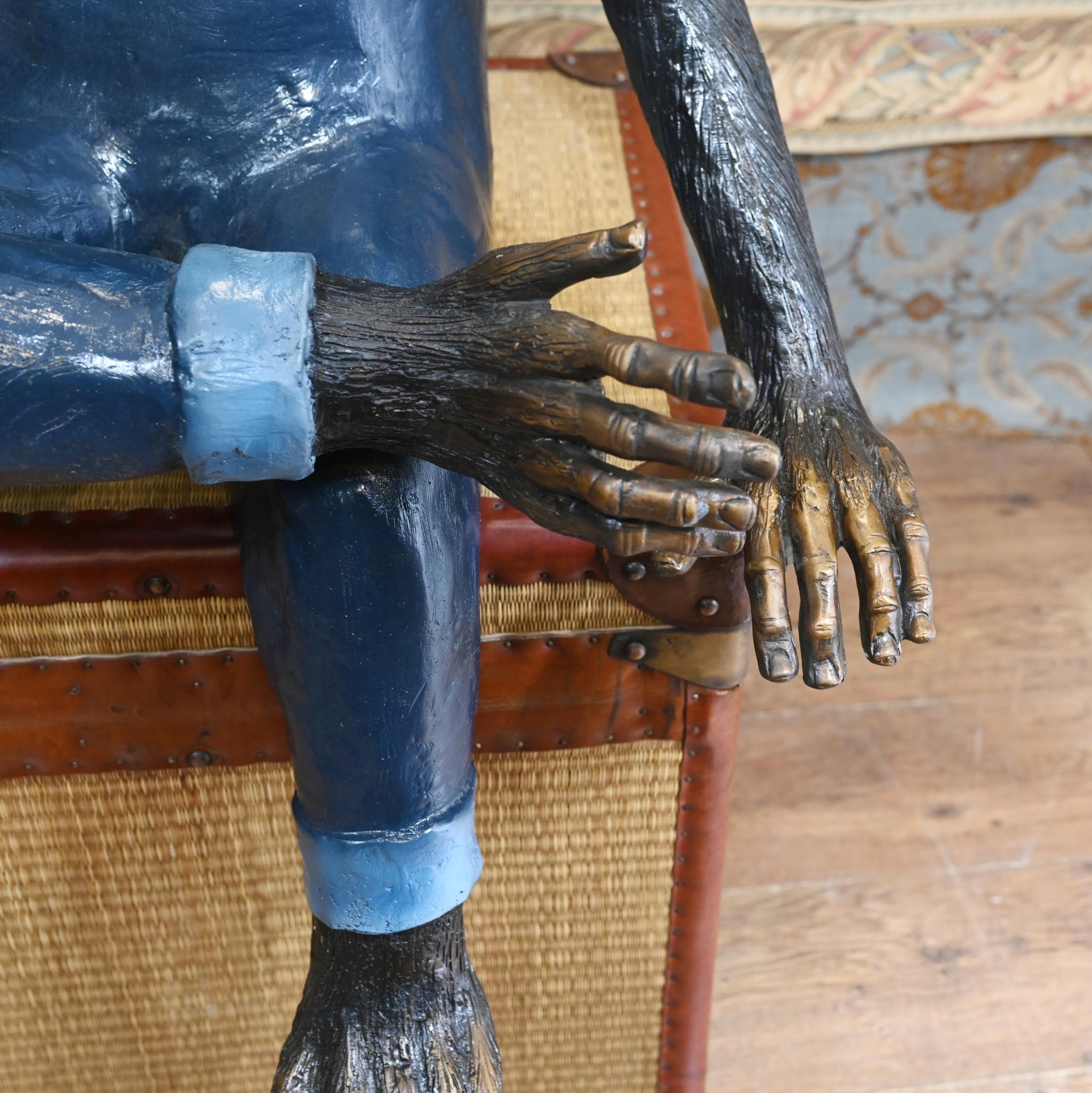 Statua di scimmia scimpanzé seduto in bronzo Colata di scimpanzé In condizioni buone in vendita a Potters Bar, GB