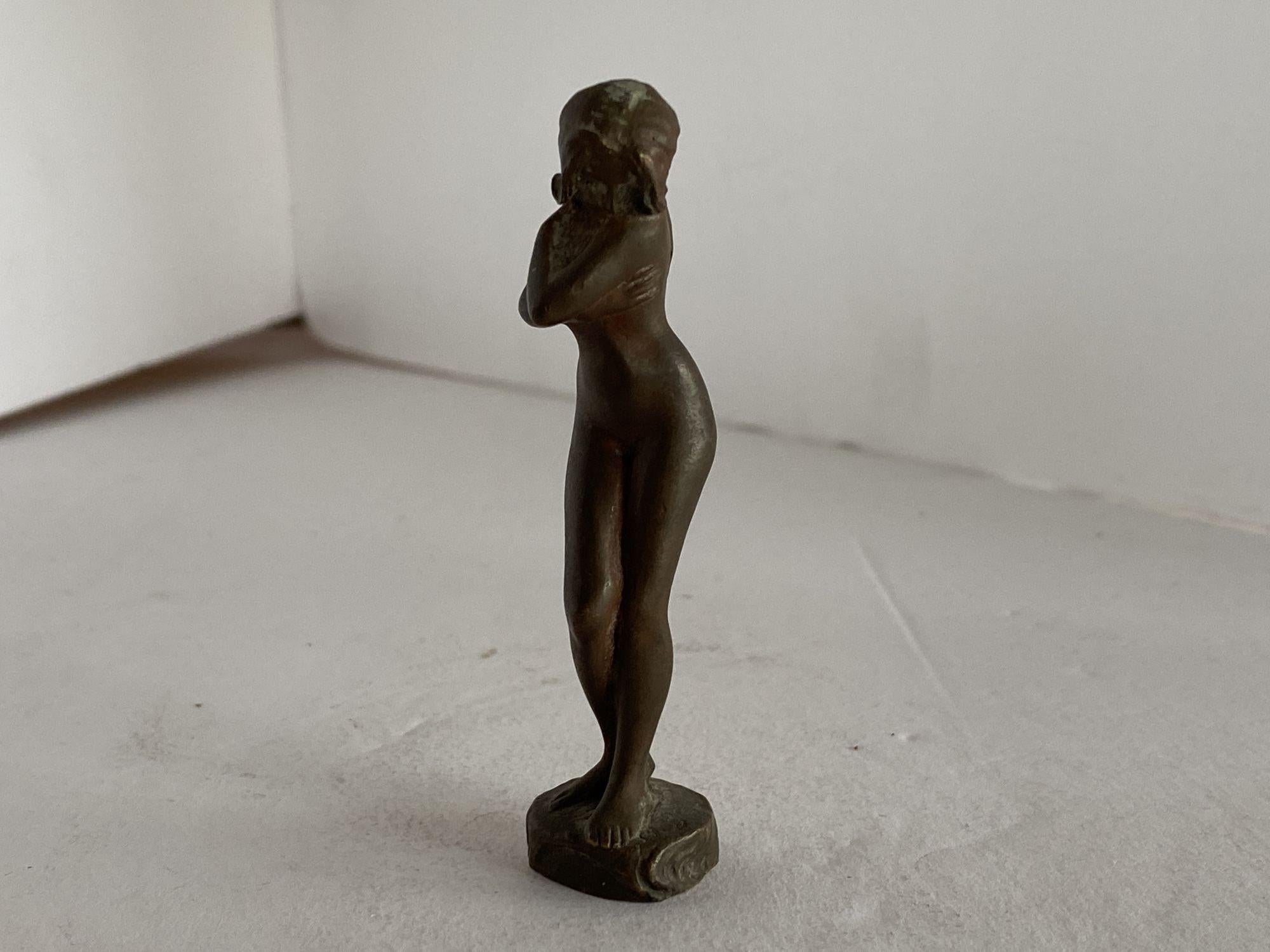 Late Victorian Bronze Shy Nude Women Art Nouveau Letter Wax Seal Stamp unused and never monogrammed.
 
Circa 1890.