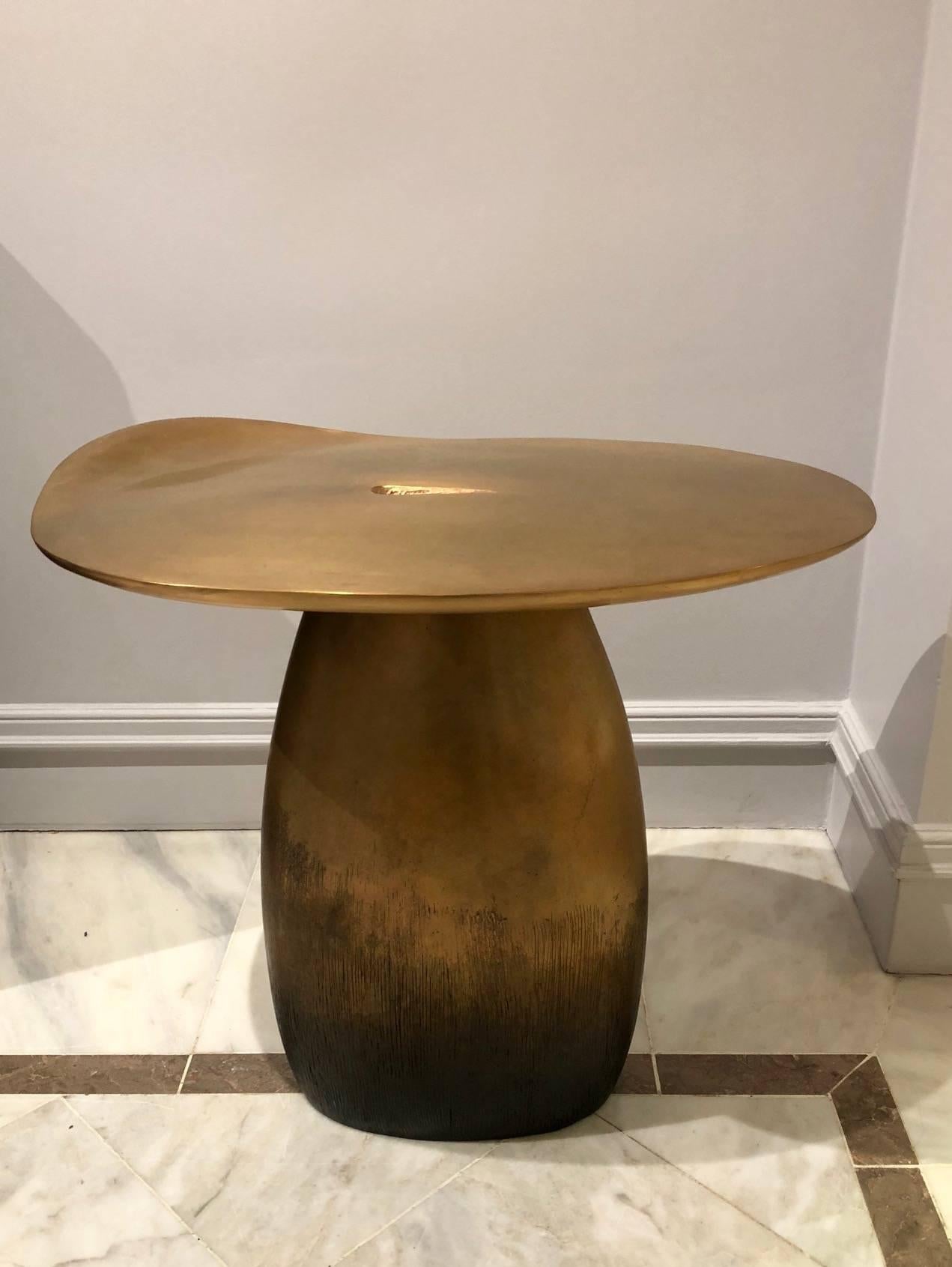 Guéridon en bronze « Ellipse » du designer Hoon Moreau en vente 2