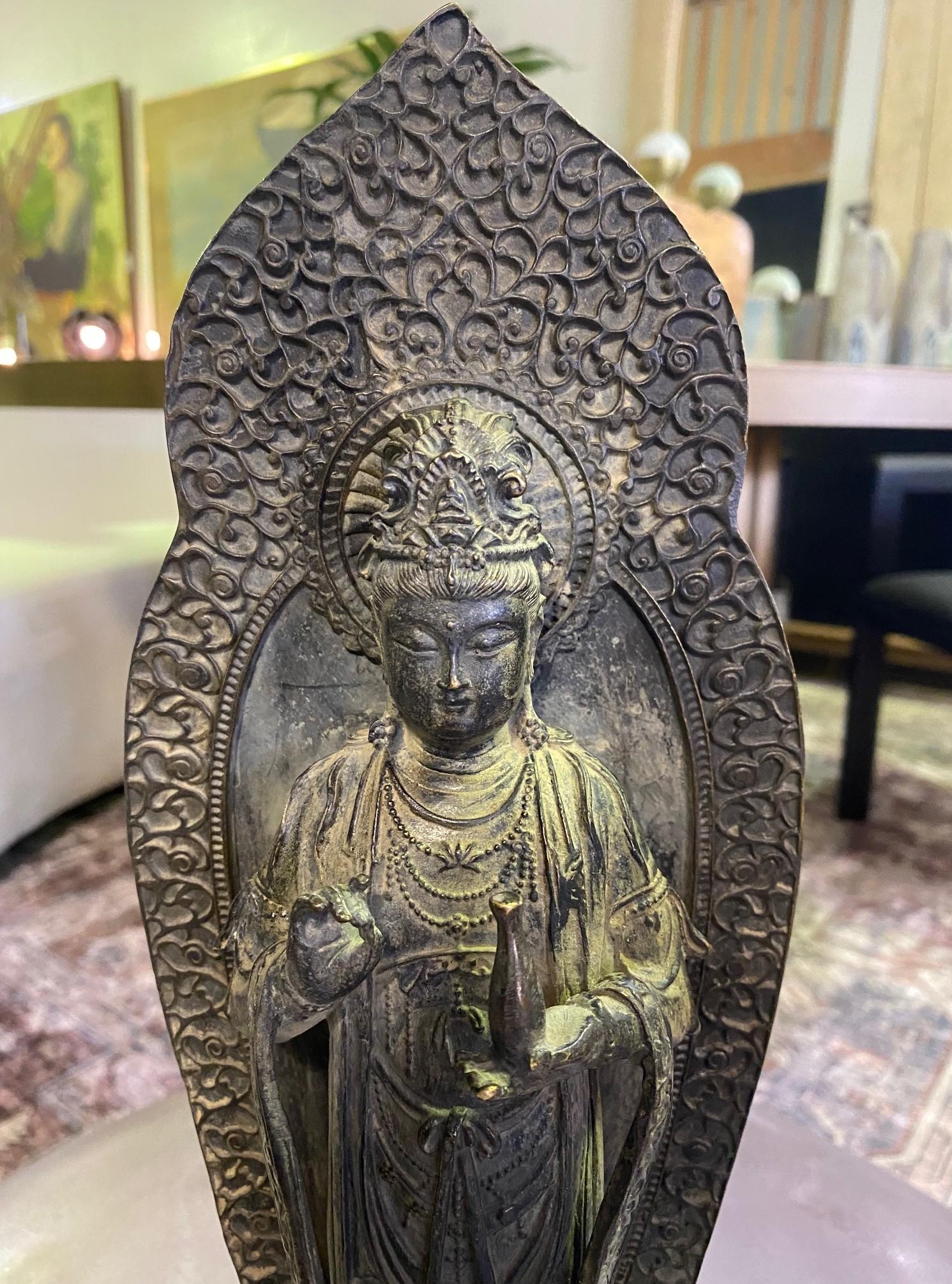 guanyin bodhisattva statue