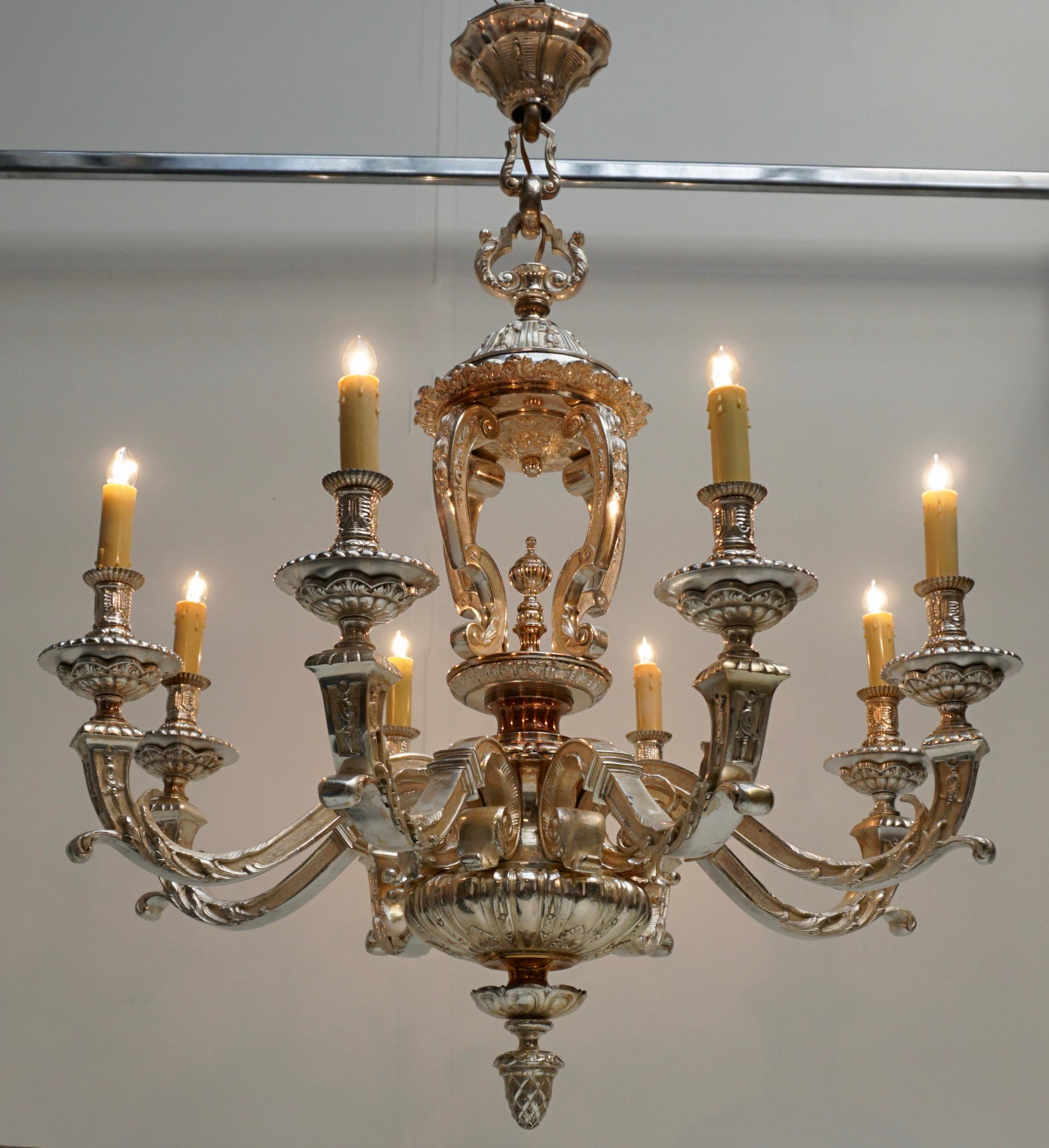Francese Lampadario Mazarin placcato in bronzo e argento in vendita