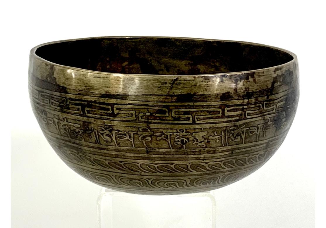 Ciotola da canto in bronzo dal Nepal in vendita 1