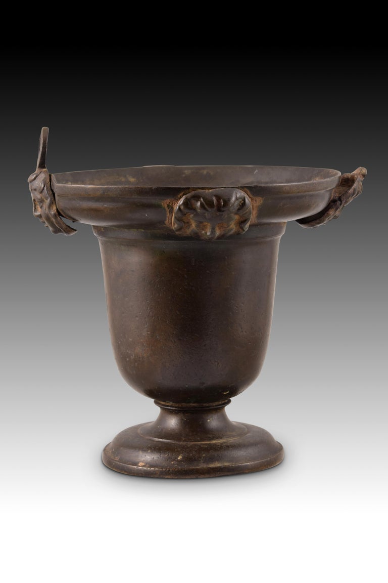 Bronze Situla, 16th Century For Sale at 1stDibs