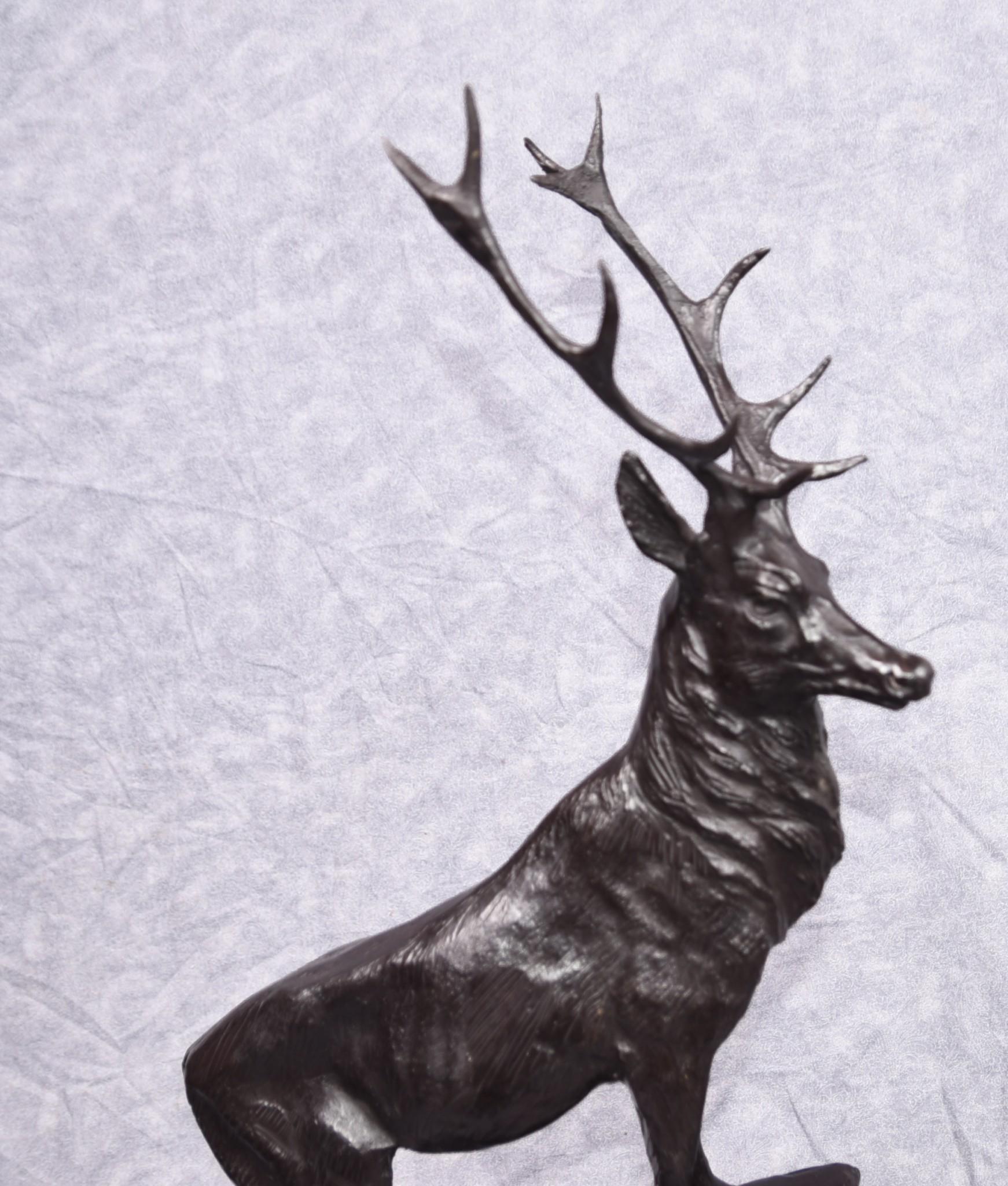 Bronze Cerfs Signé Moigniez Paire de Statues Cerf Elan Élan en vente 6