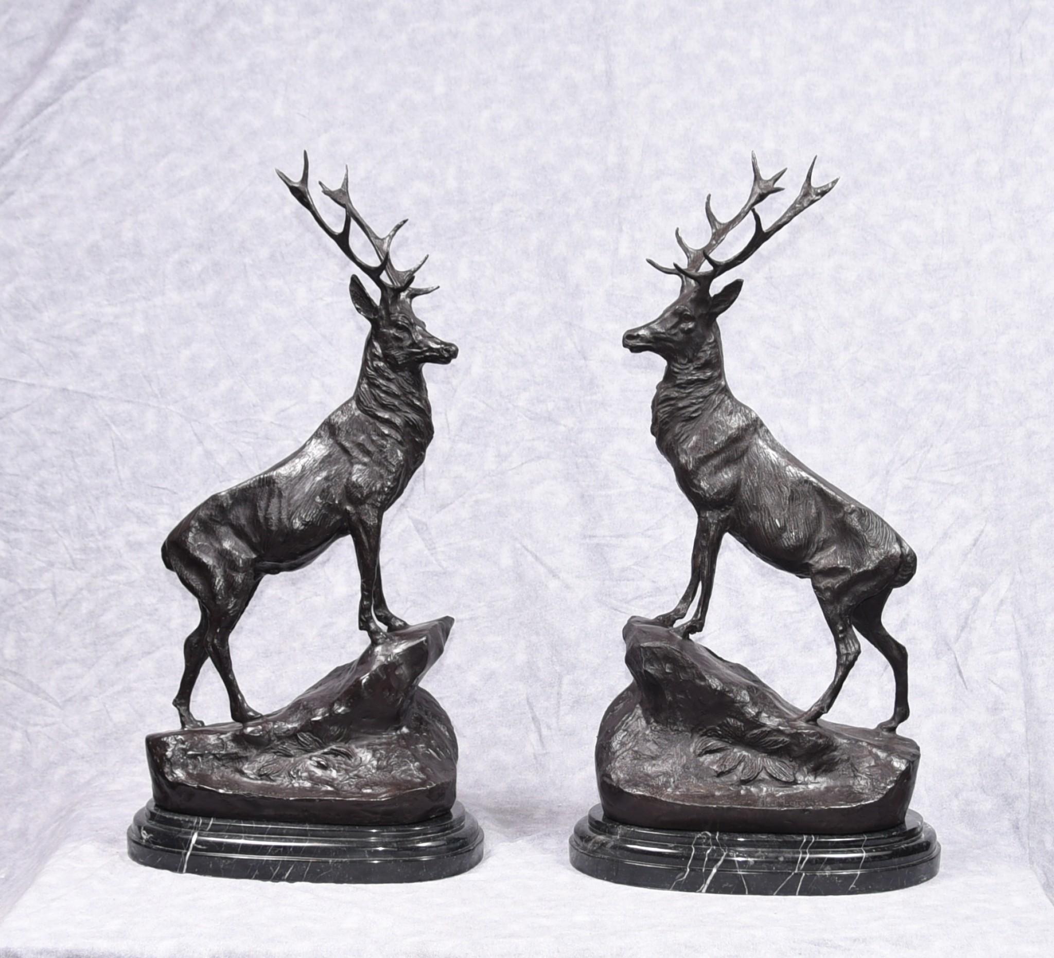 Cervi in bronzo firmati Moigniez Coppia di statue di cervi e alci in vendita 9
