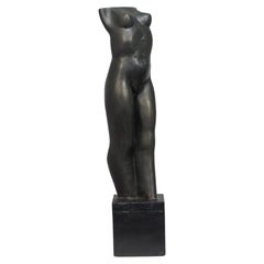 Scultura di torso femminile in piedi in bronzo di Francine Govers, anni '90