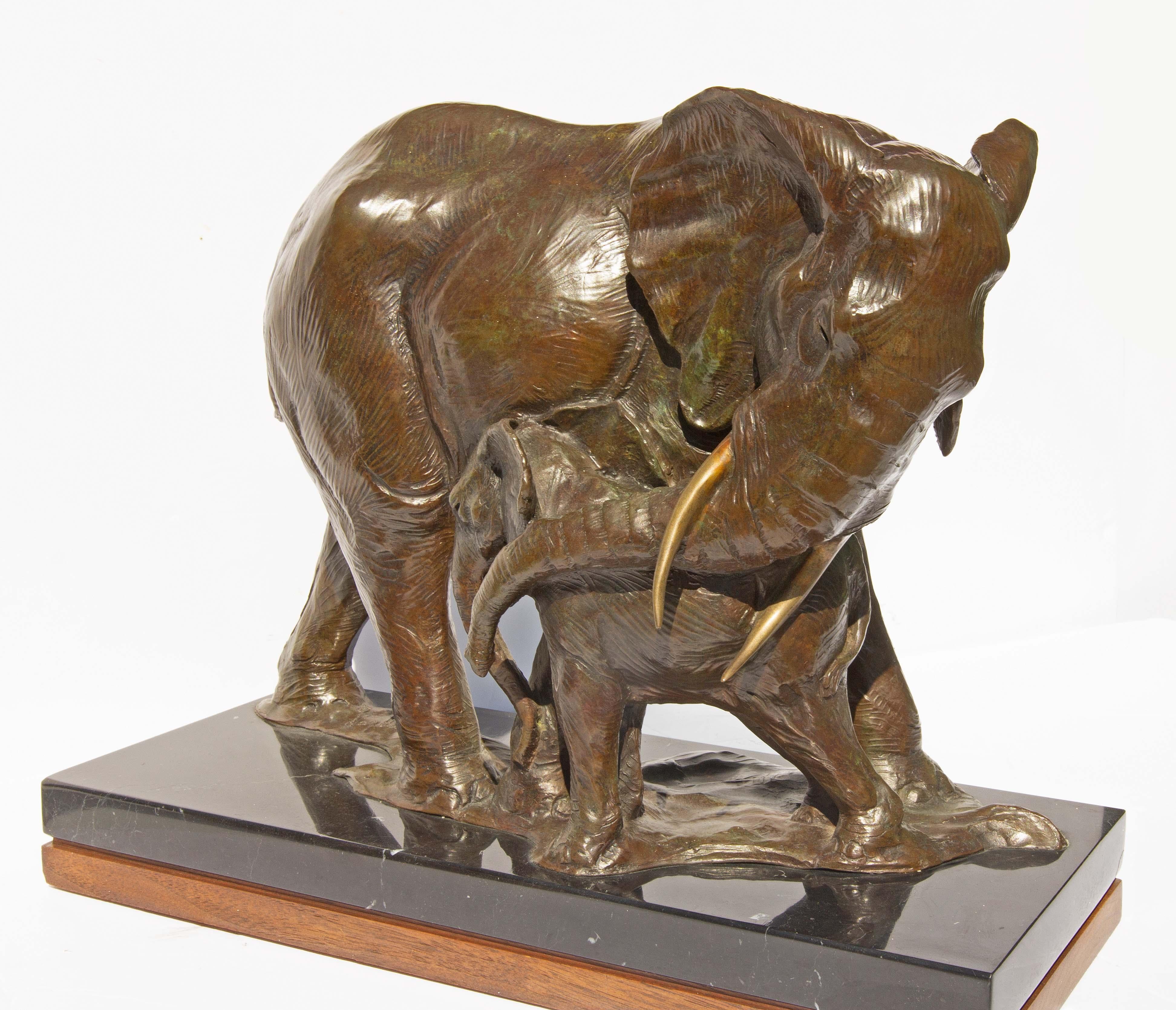 Patinated Bronze Statue Elephant and Her Calf by American Sculptor Dan Ostermiller For Sale