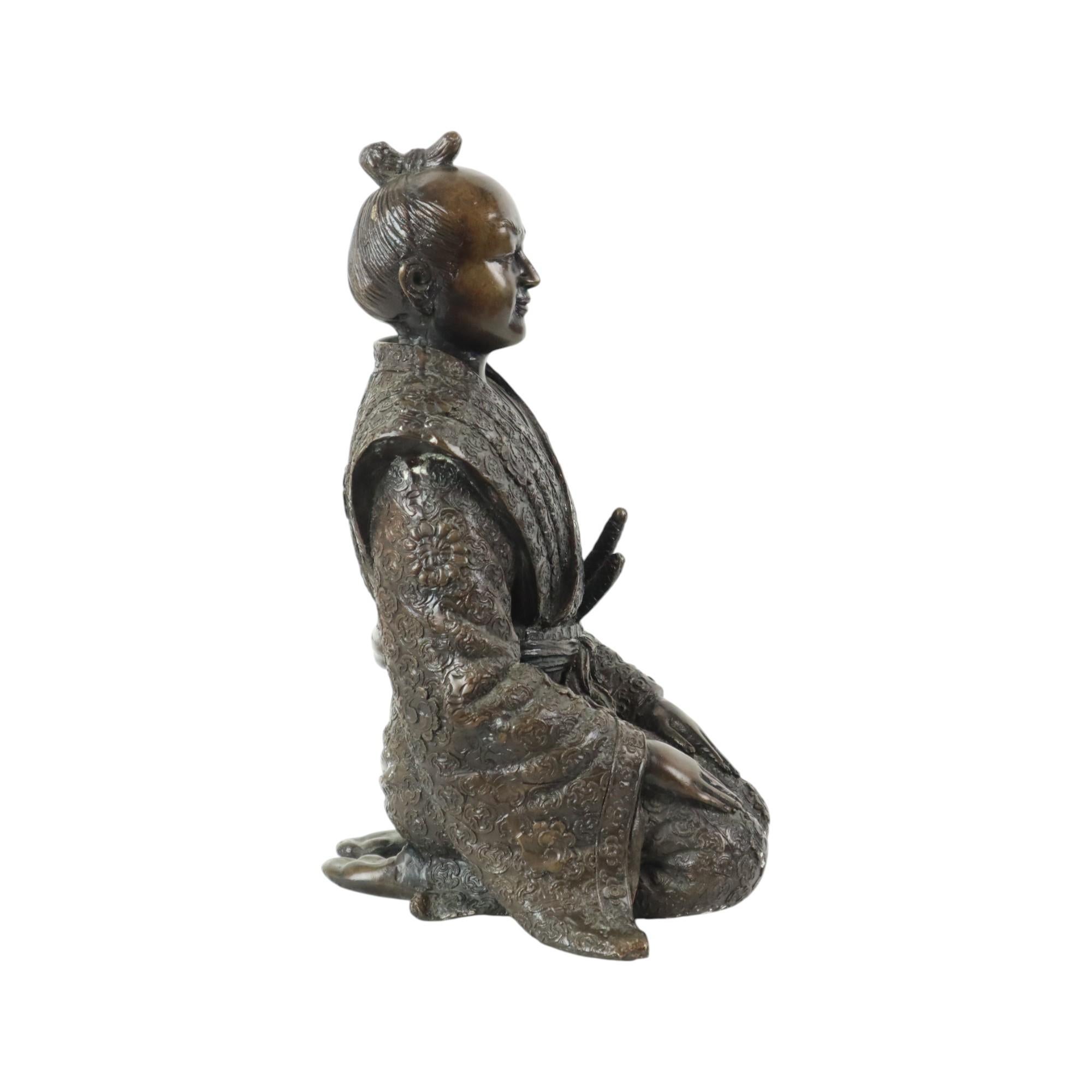 Estatua de bronce Guerrero japonés arrodillado Samurai Siglo XX en Excelente estado para la venta en Poperinge, BE