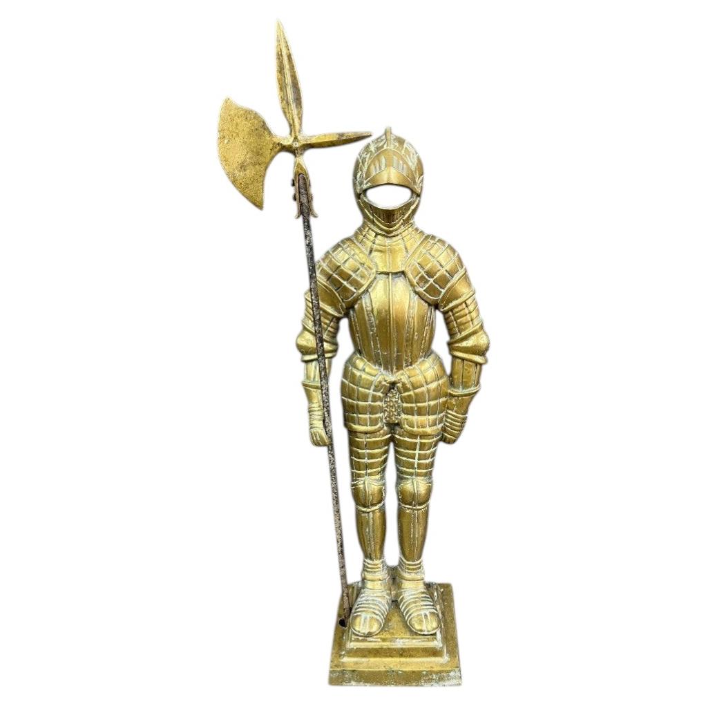 Statua di bronzo di un guerriero armato, XX secolo in vendita