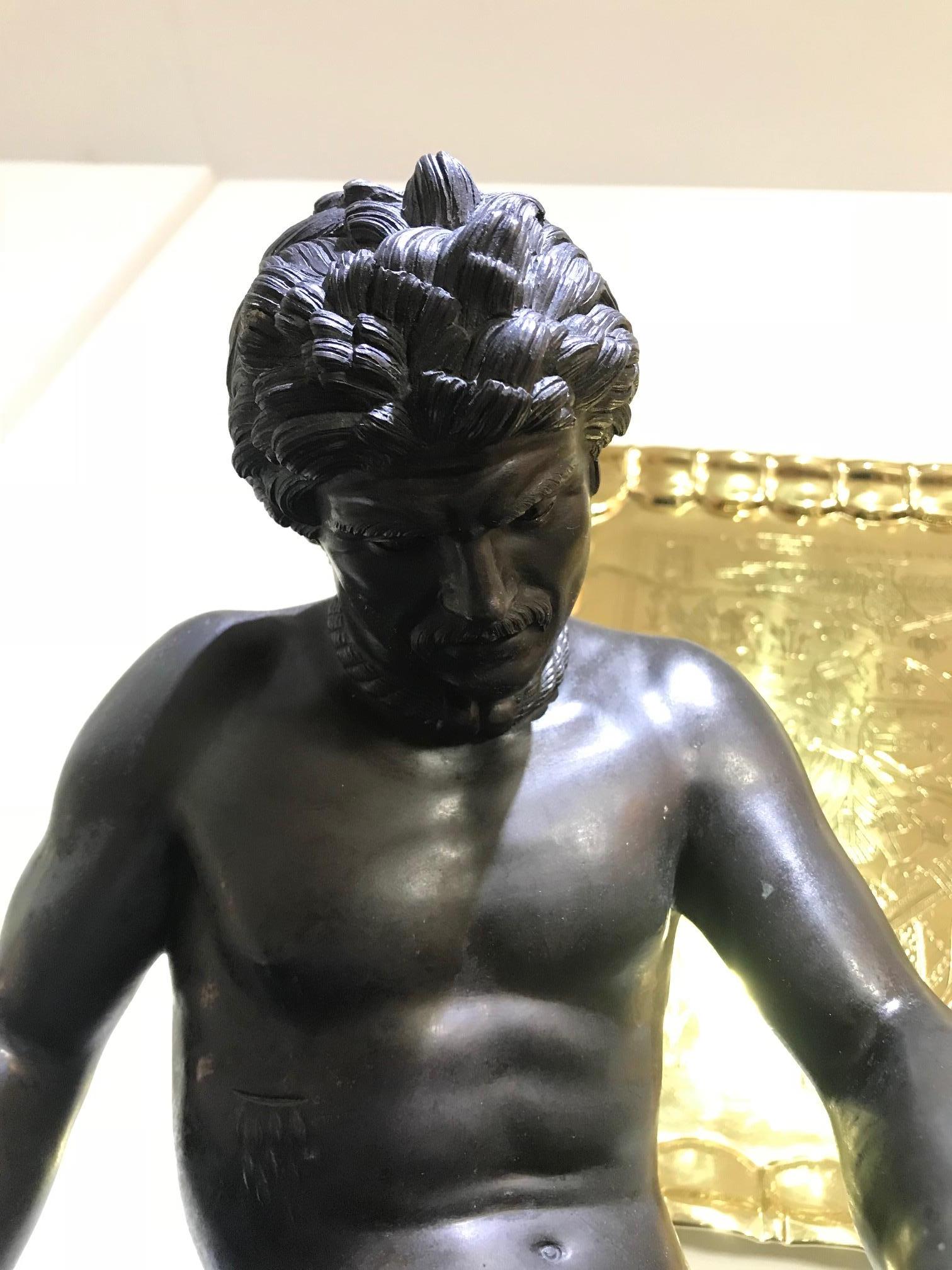 Sculpture en bronze « The Dying Gaul », signée M Amadoi N 'Napoli en vente 9