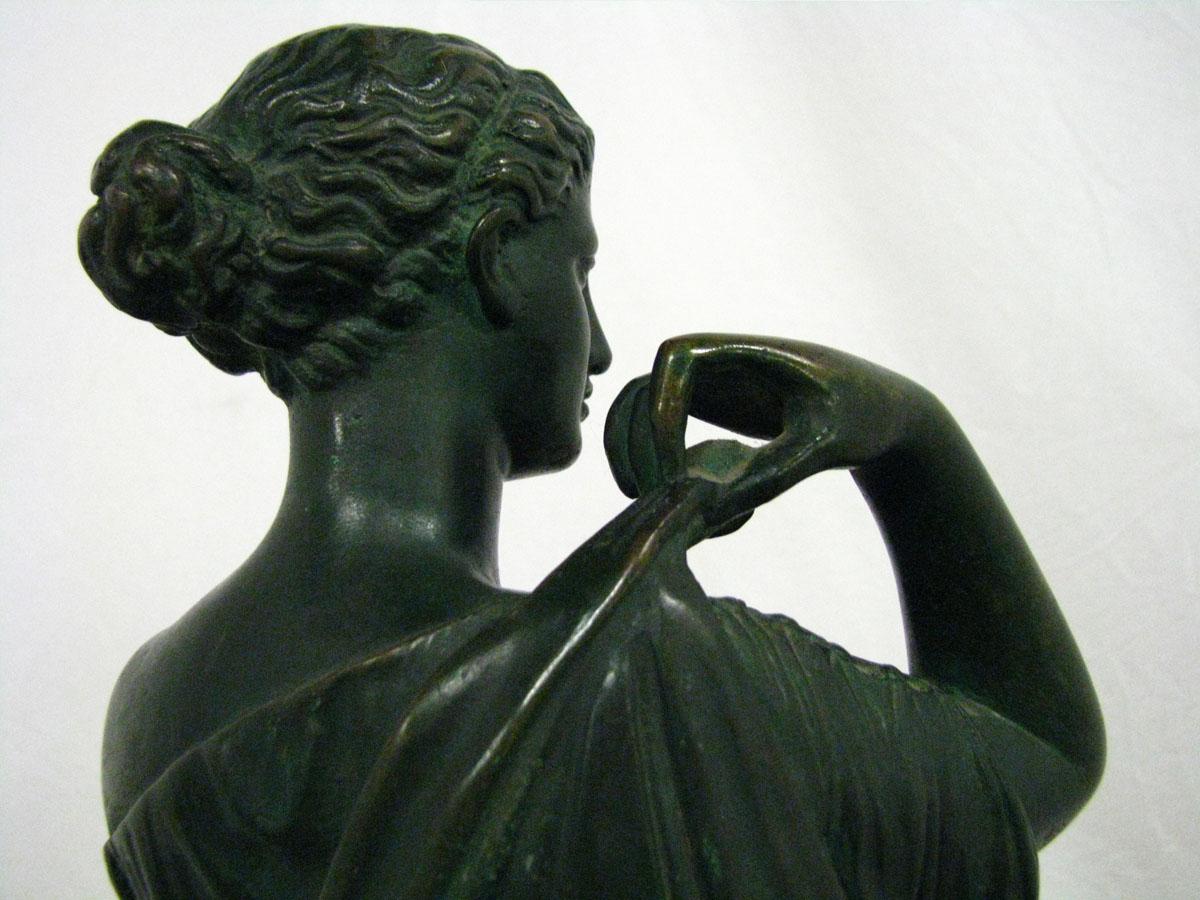 Bronze Statue Woman in Antique Clothes, 20th Century For Sale at