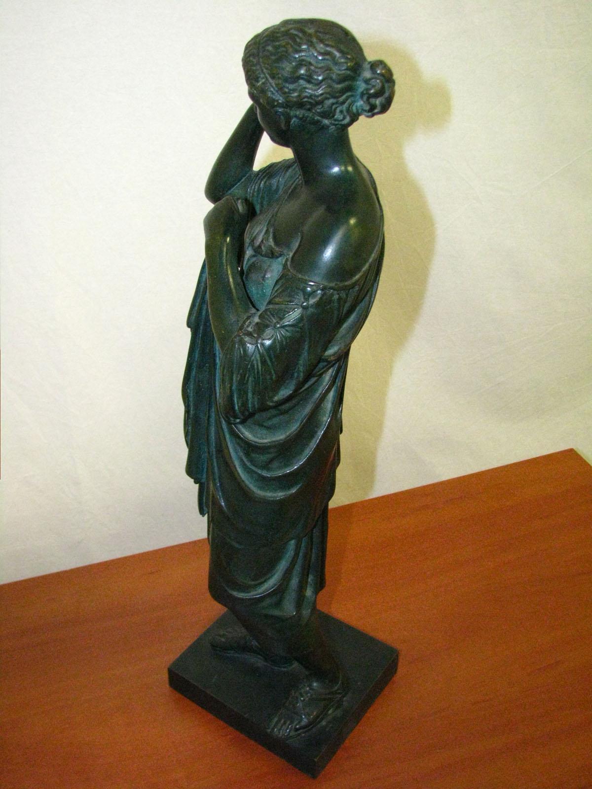 Bronze Statue Woman in Antique Clothes, 20th Century For Sale at