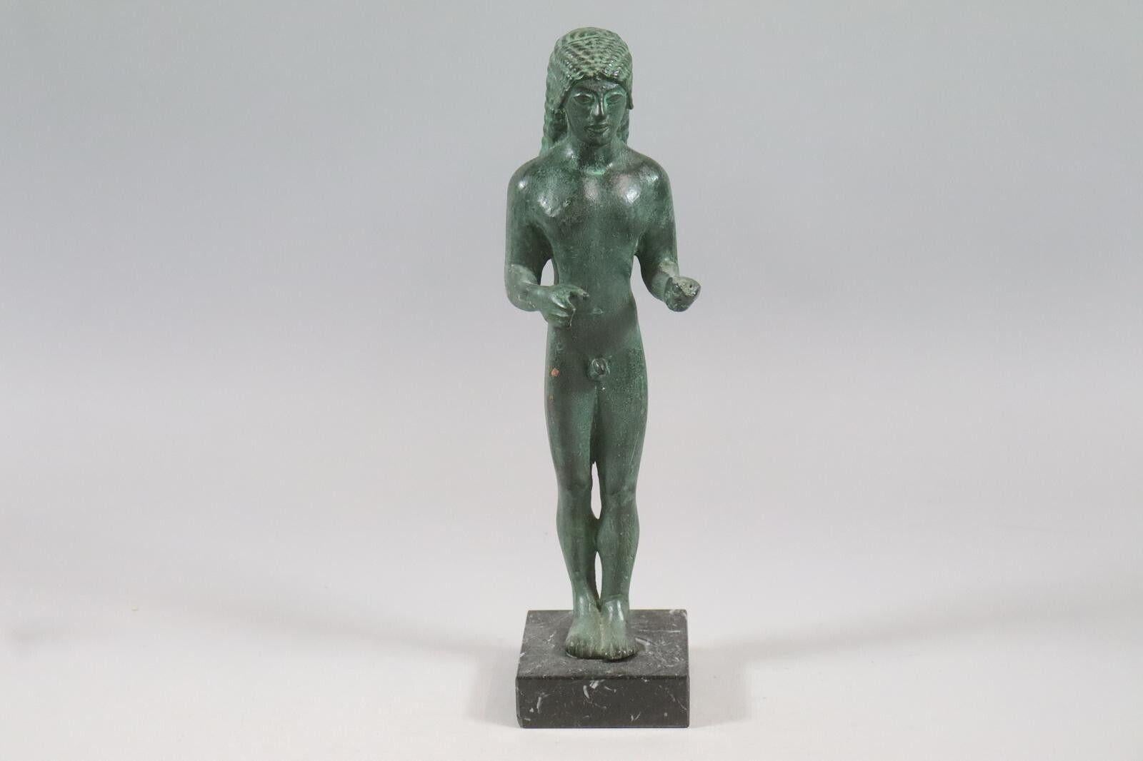 Estatuilla de bronce de un Kouros del Santuario de Hera, Samos, réplica de museo en venta 1