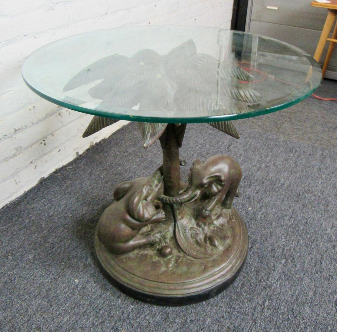 Mesa auxiliar estilo safari de bronce siglo XX en venta
