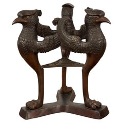 Base de Mesa Contemporánea Grifos de Bronce
