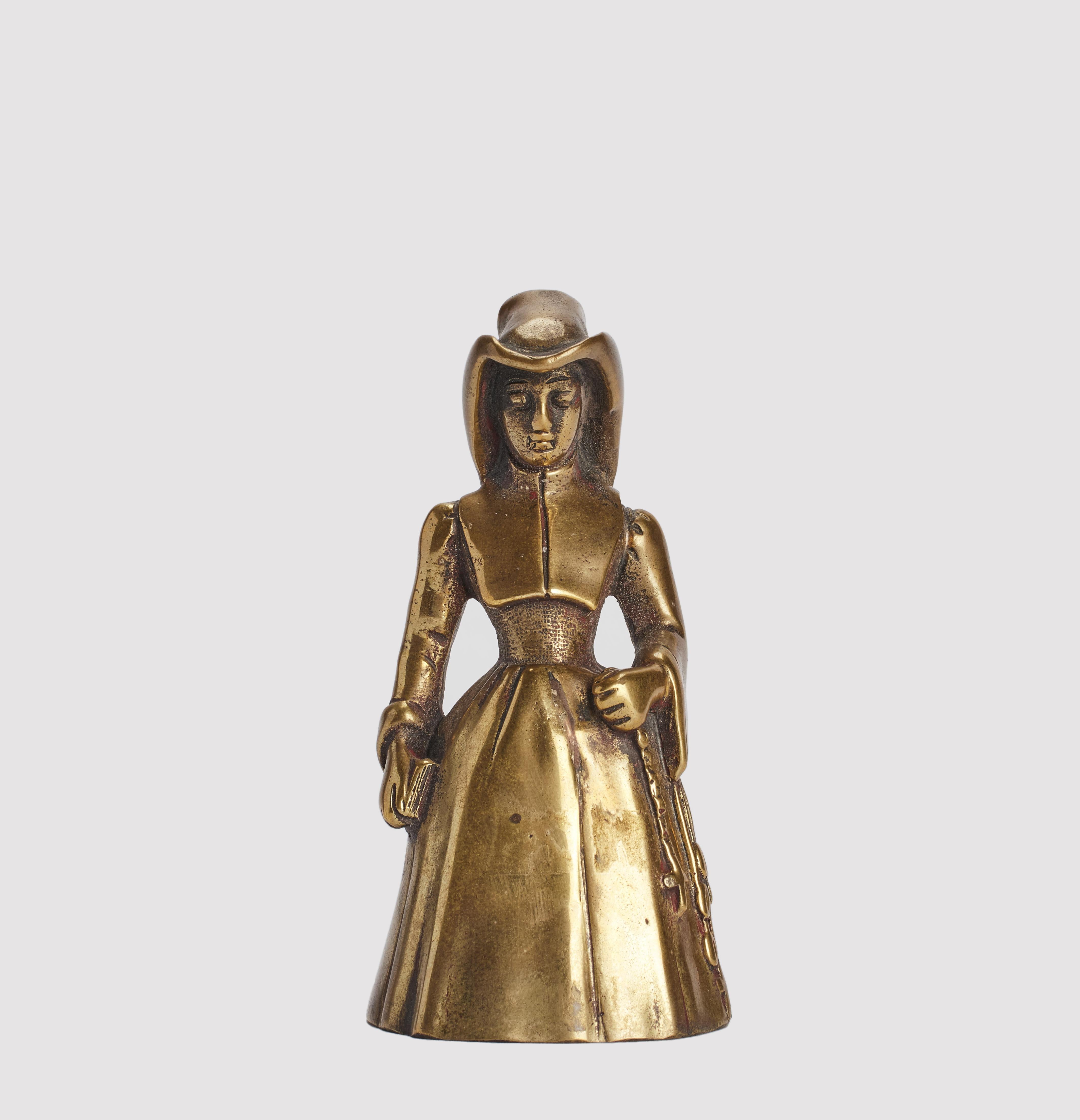 Cloche de table écossaise vintage en bronze ancien, représentant la reine d'Écosse, Mary Stuard, la catholique. Edimburg, Royaume-Uni vers 1880.