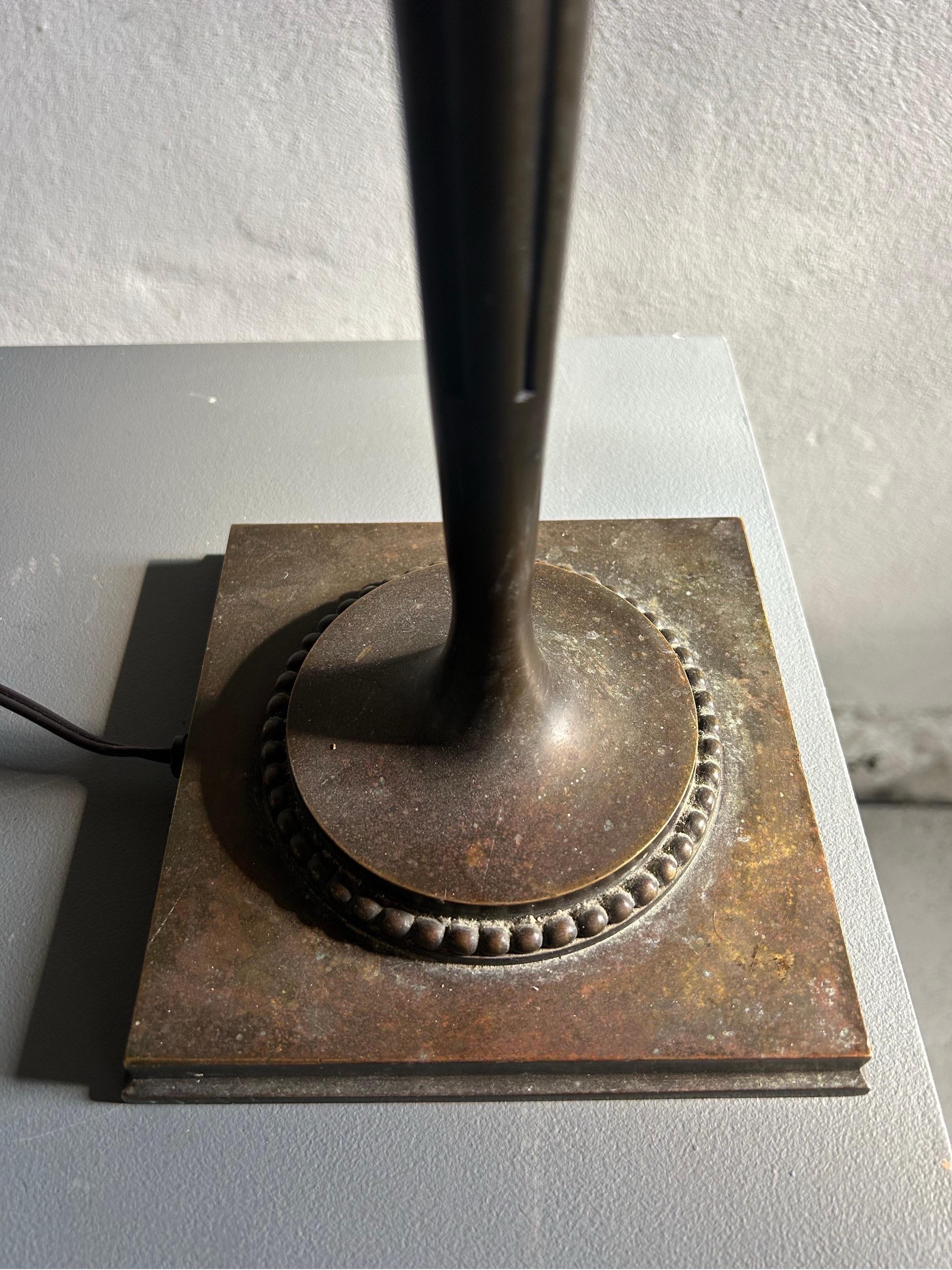 Patinated Bronze table lamp by Siegfried Wagner, Denmark c. 1900. For Sale