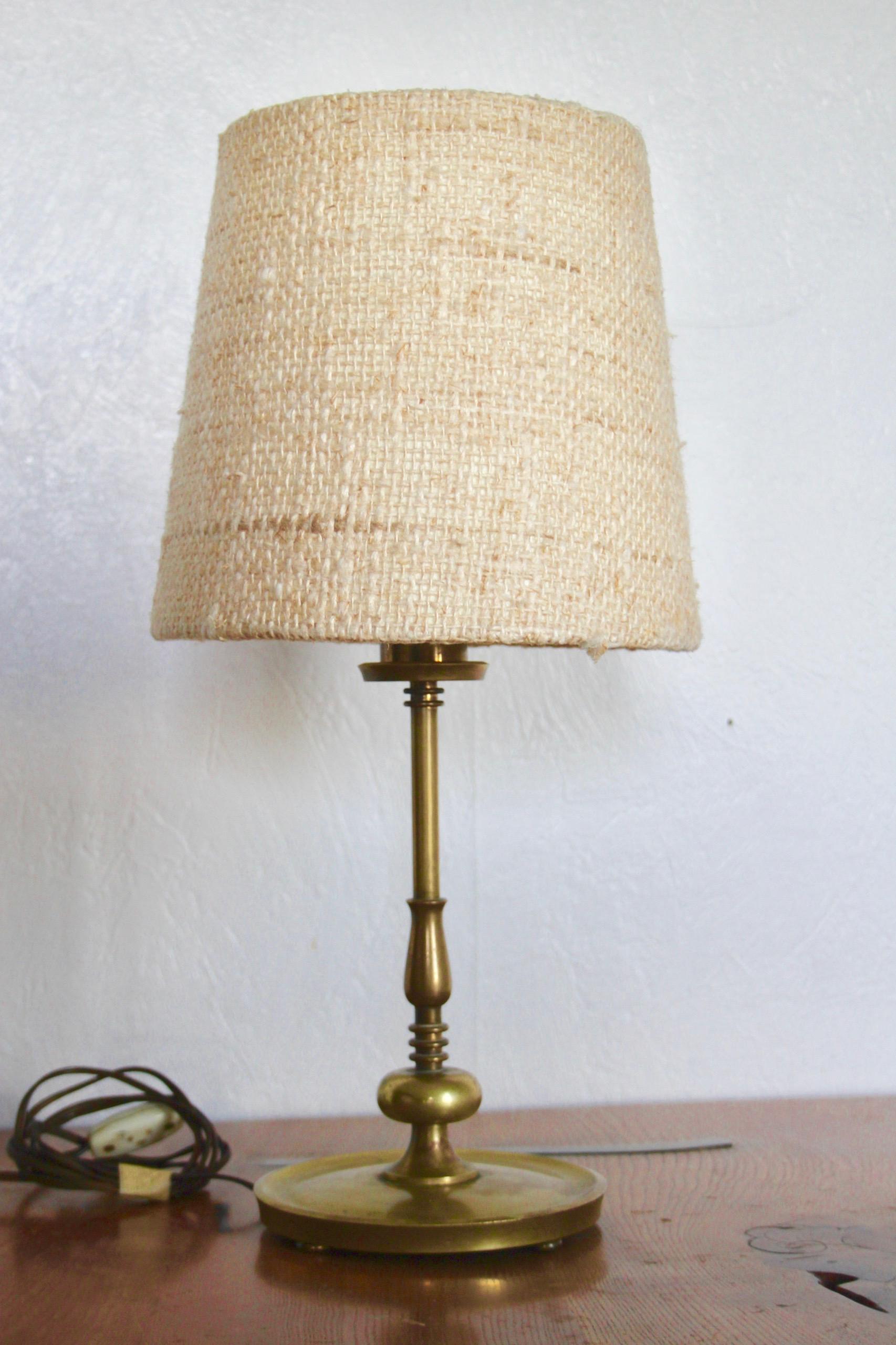 Bronze table lamp, dimensions with out shade H 33 cm.