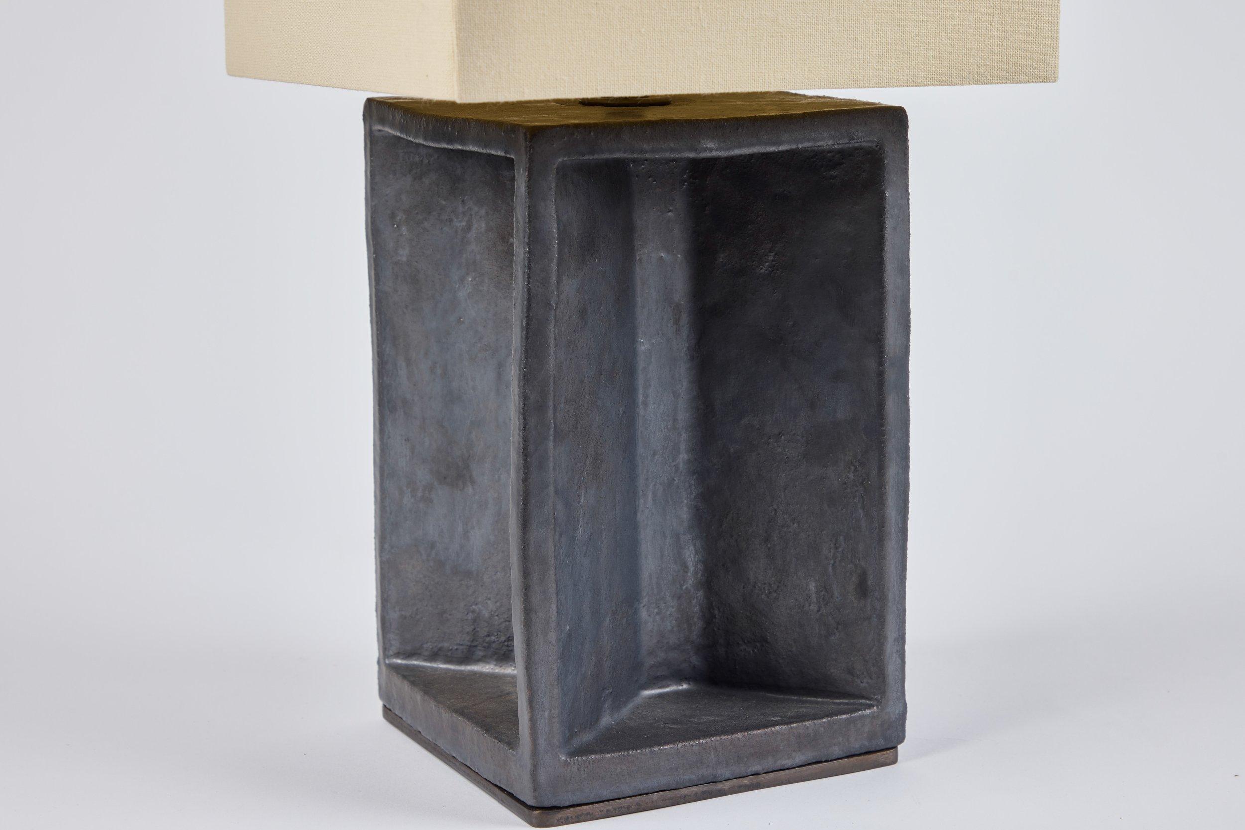 Bronze Table Lamp In Excellent Condition For Sale In Studio City, CA