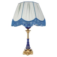 Bronze-Tischlampe mit böhmischem Glas, Böhmen, Ende des 19. bis Anfang des 20. Jahrhunderts