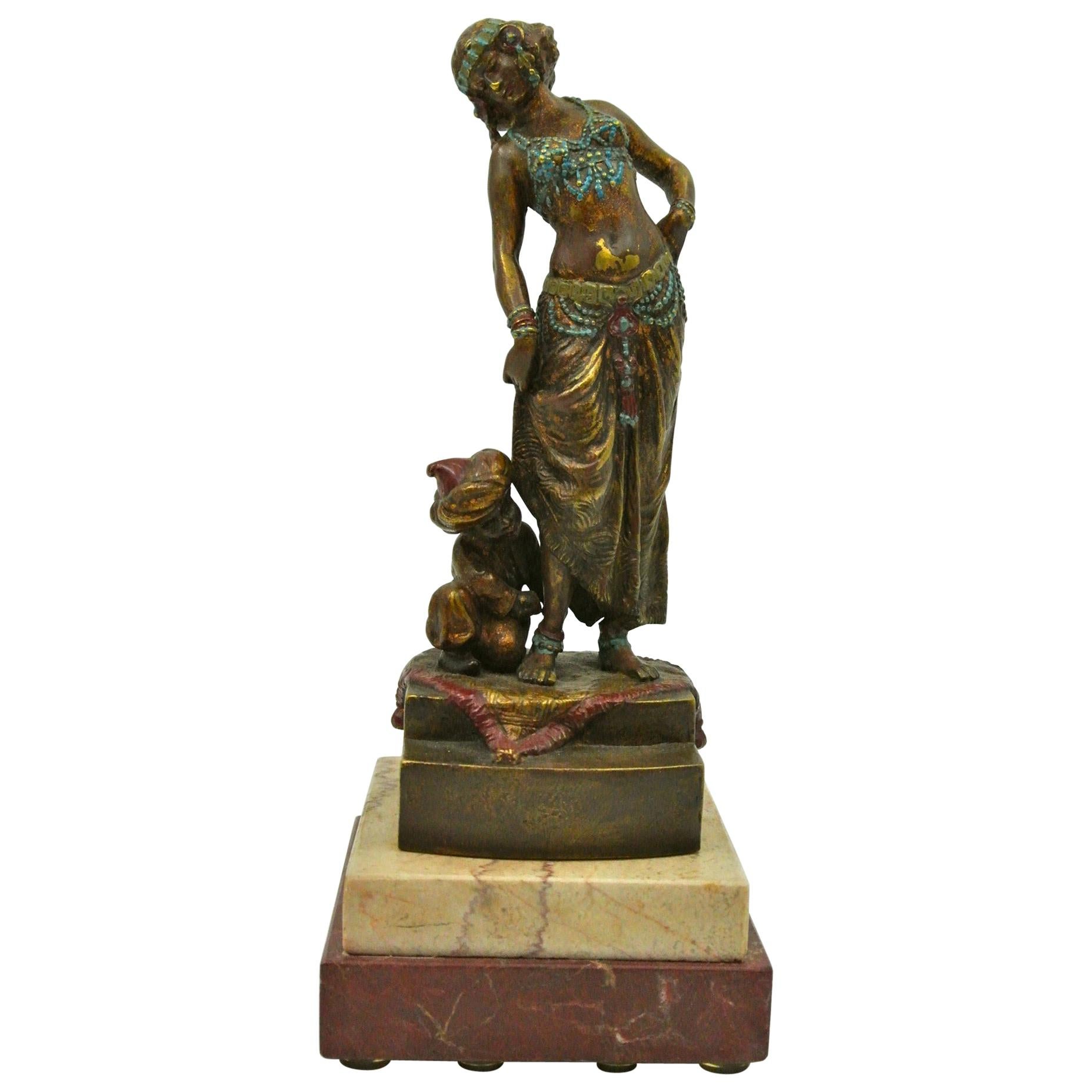 Bronze : la danseuse et son assistante