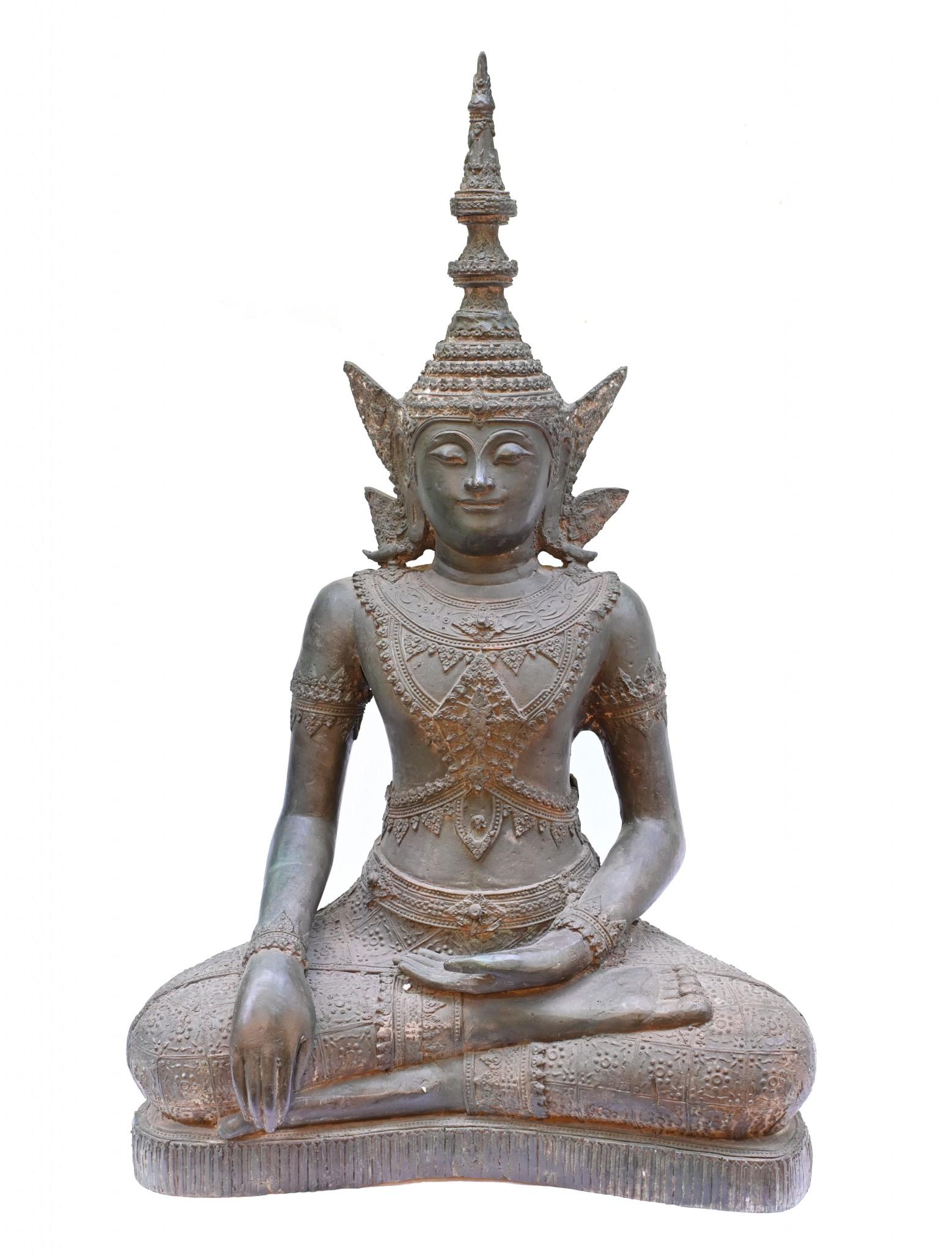 Bronze Tibetan Buddha Statue Antique Buddhism Meditation Post 1880 In Good Condition For Sale In Potters Bar, GB
