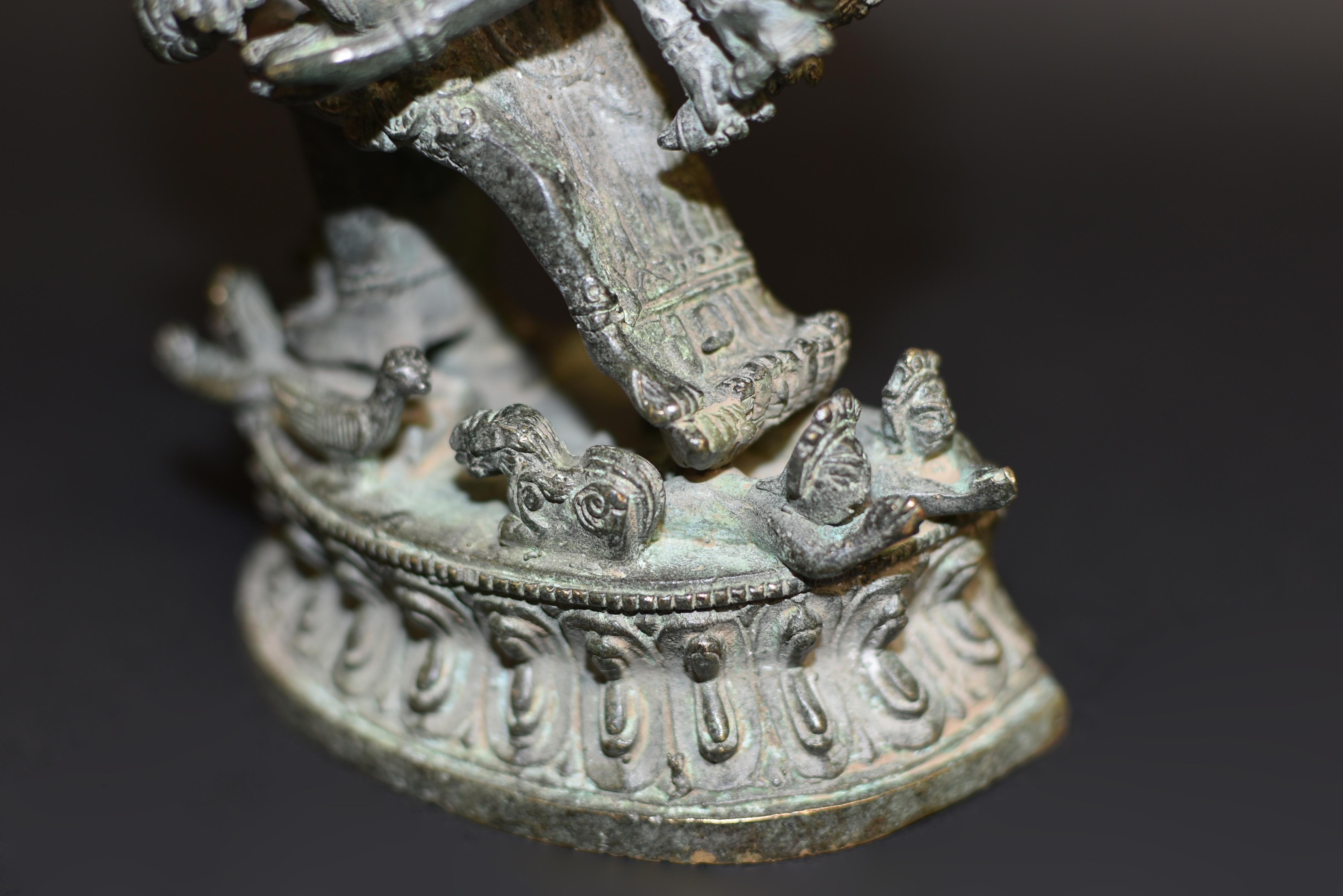 Statue tibétaine d'un couple de statues en bronze Vajrasattva Yab Yum en vente 5