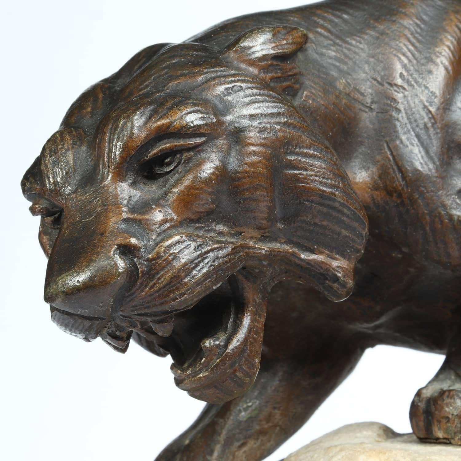 Bronze Tiger on a Rock by James Andrey, France, circa 1920 For Sale 7