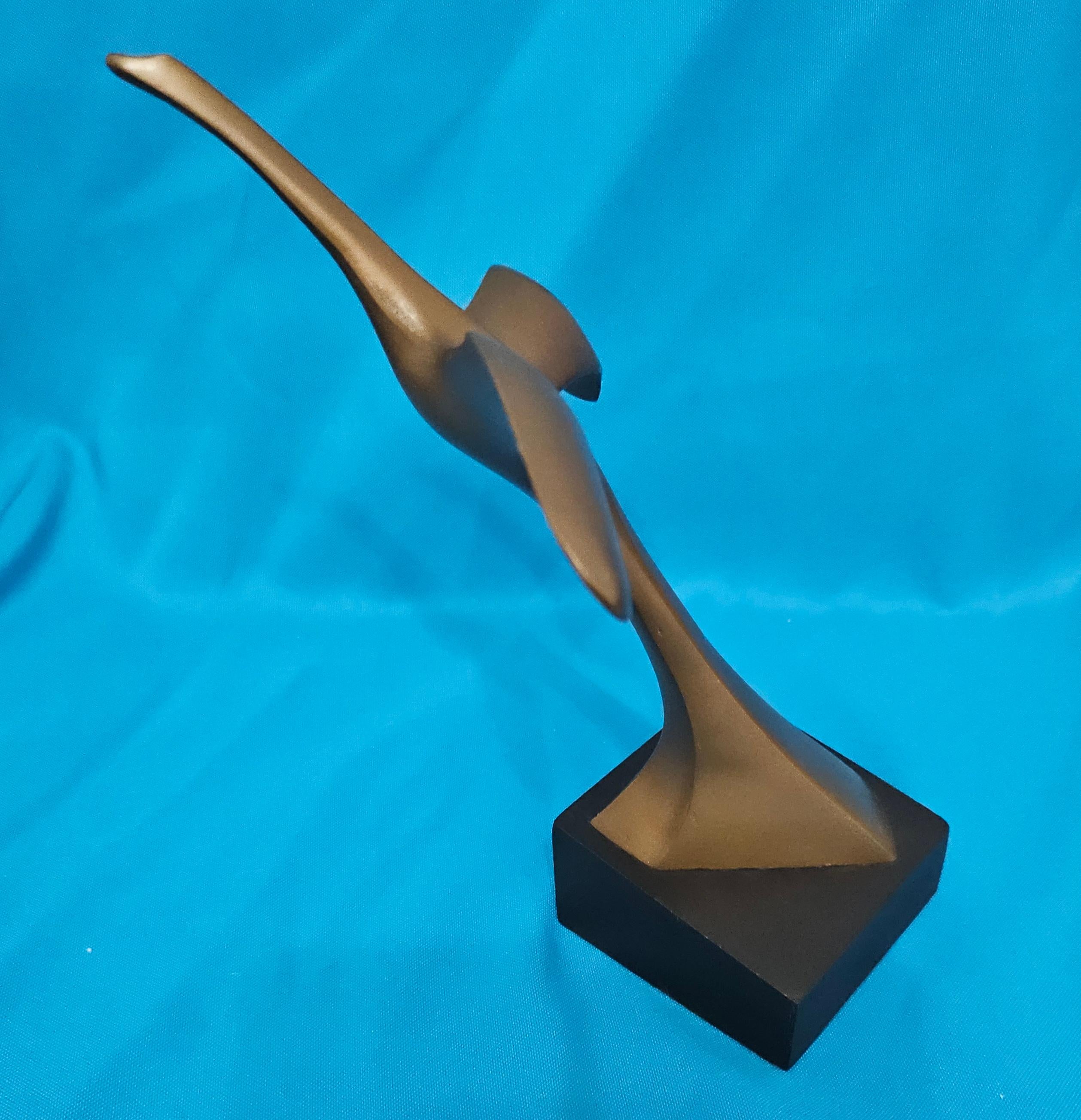 Escultura de pájaro de 20 cm de alto en tono bronce sobre base negra REBAJA DE CIERRE en venta 10