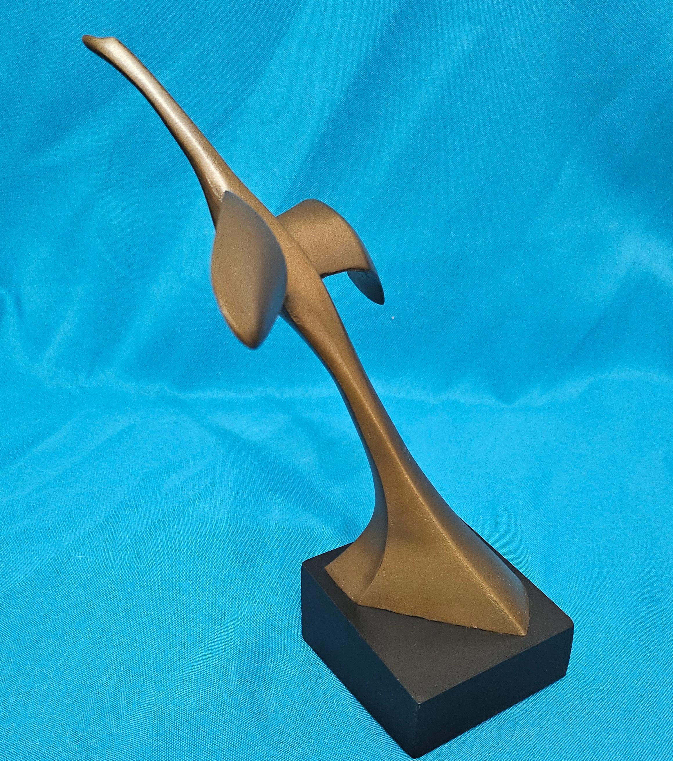 Escultura de pájaro de 20 cm de alto en tono bronce sobre base negra REBAJA DE CIERRE Desconocido en venta