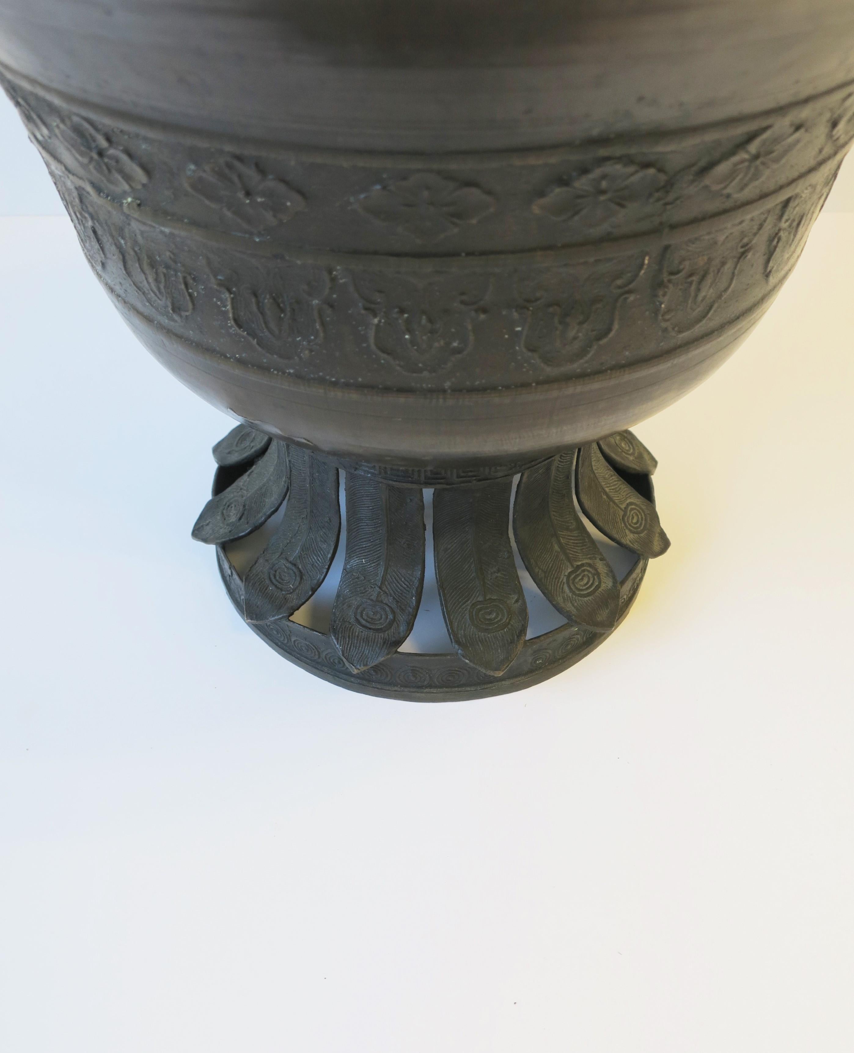 Bronze Urn Jardinière Cachepot Flower or Plant Pot Holder 8