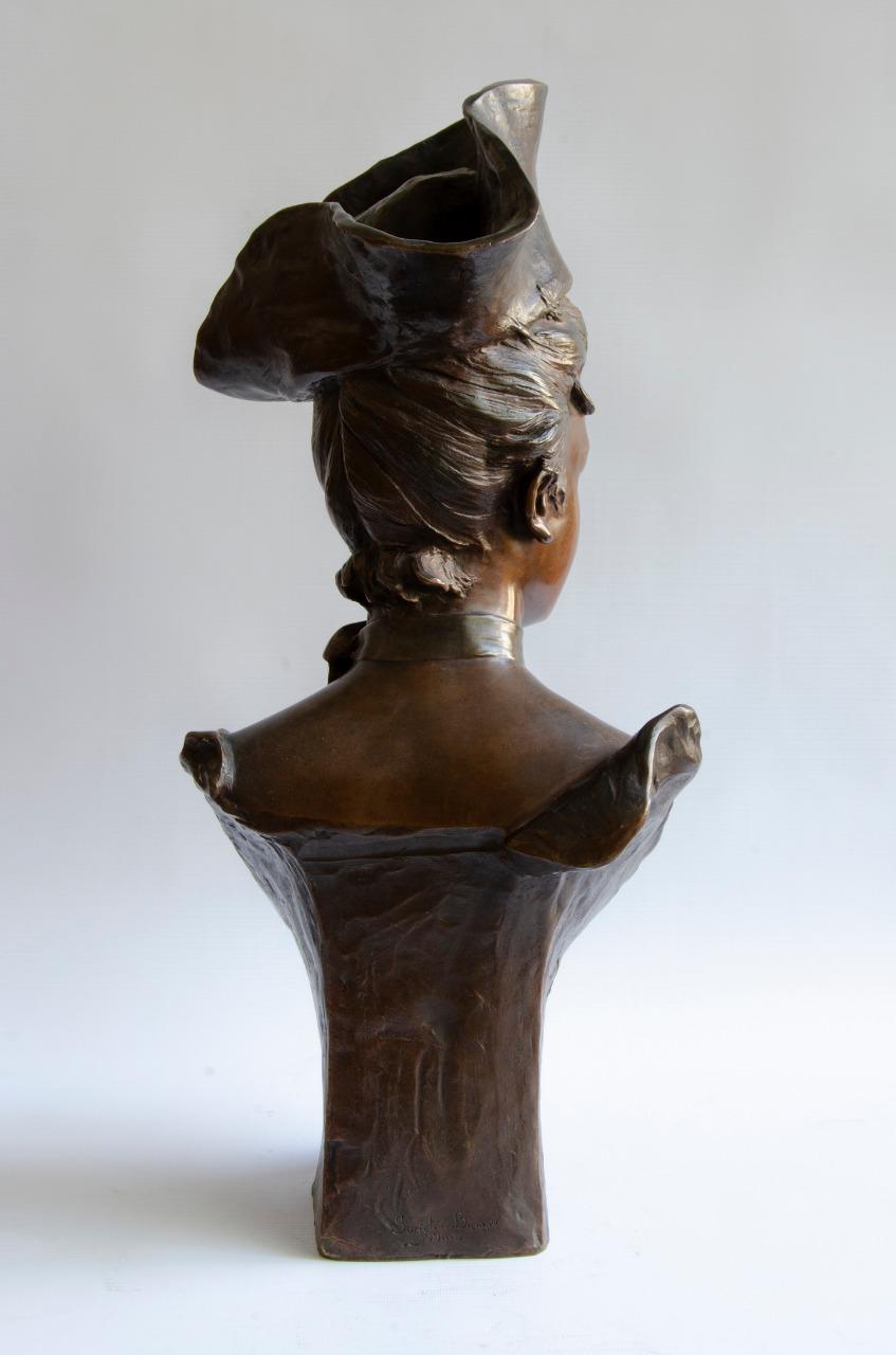 Bronze Vander Straten Art Nouveau Bust In Good Condition In Buenos Aires, Argentina