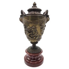 Vaso in bronzo di Claude Michel Clodion