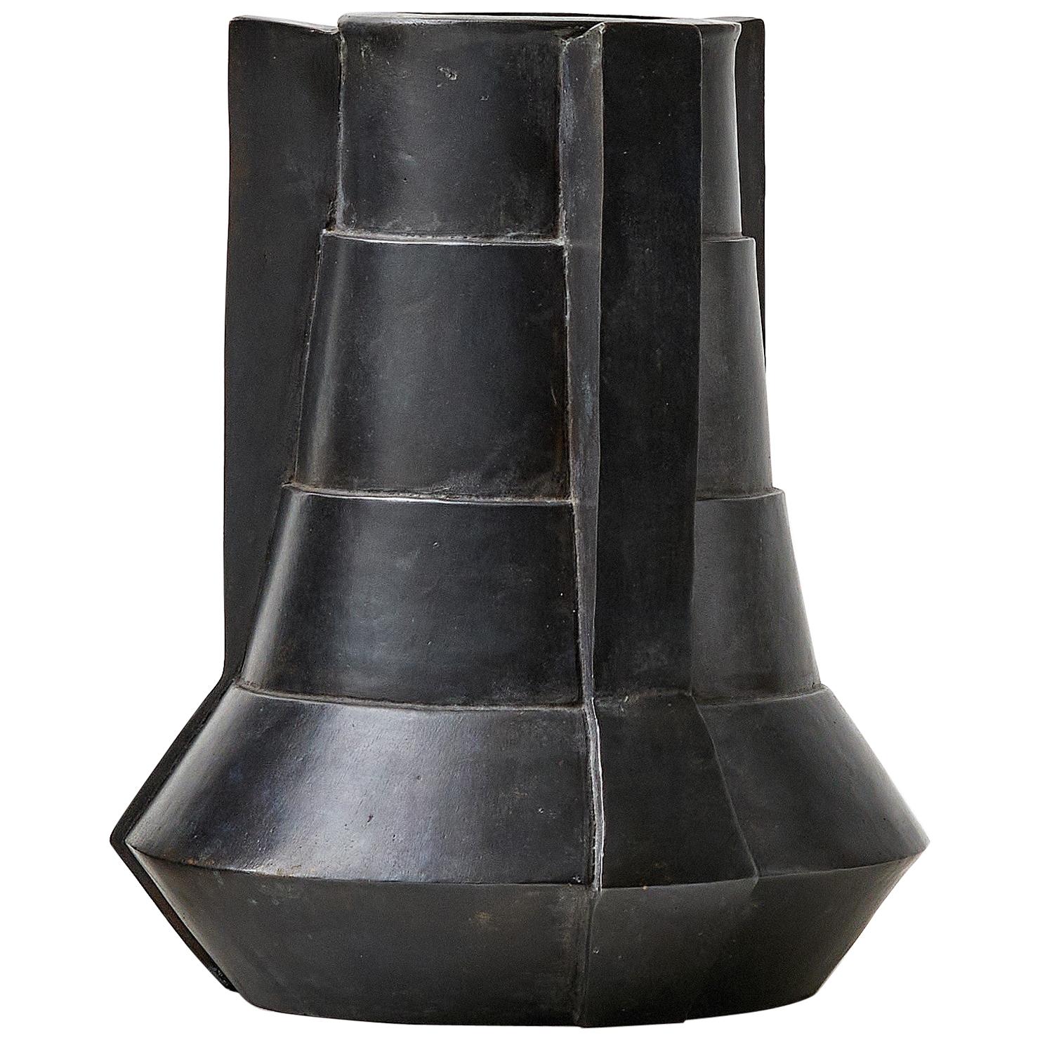 Bronze Vase by Lupo Horiōkami For Sale