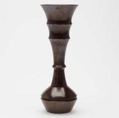 Bronze vase by Nakajima Yasumi II