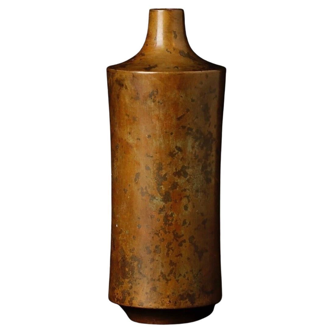 Bronze vase by renown Kasai Taizo (Nitten artist), 20th century