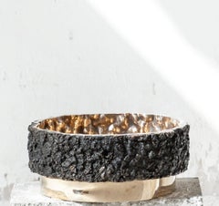 Vase en bronze de Tipstudio