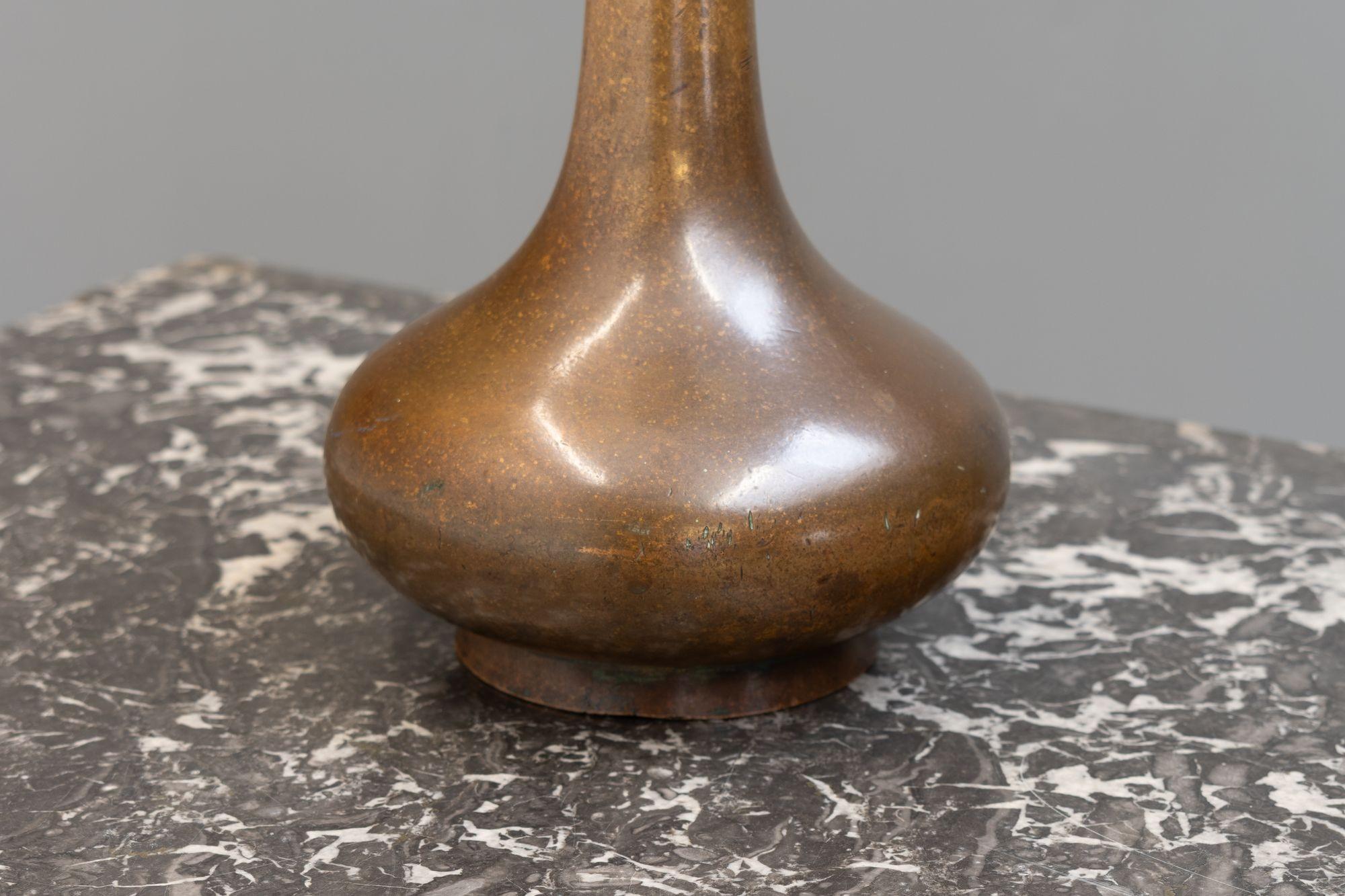 Bronze Vase In Good Condition For Sale In London, England