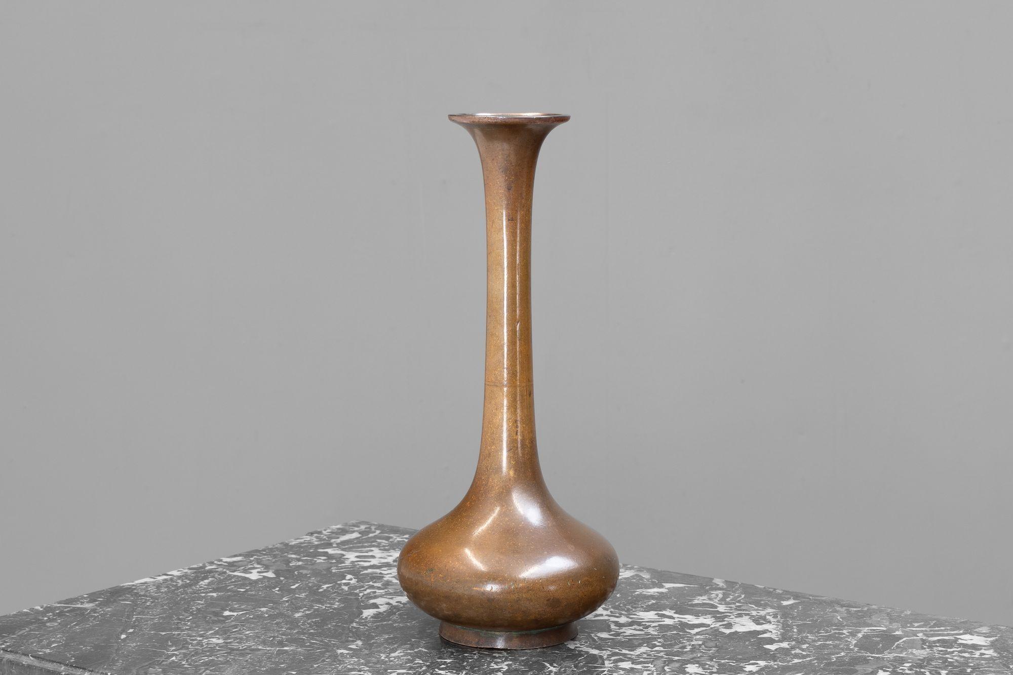 Mid-20th Century Bronze Vase For Sale